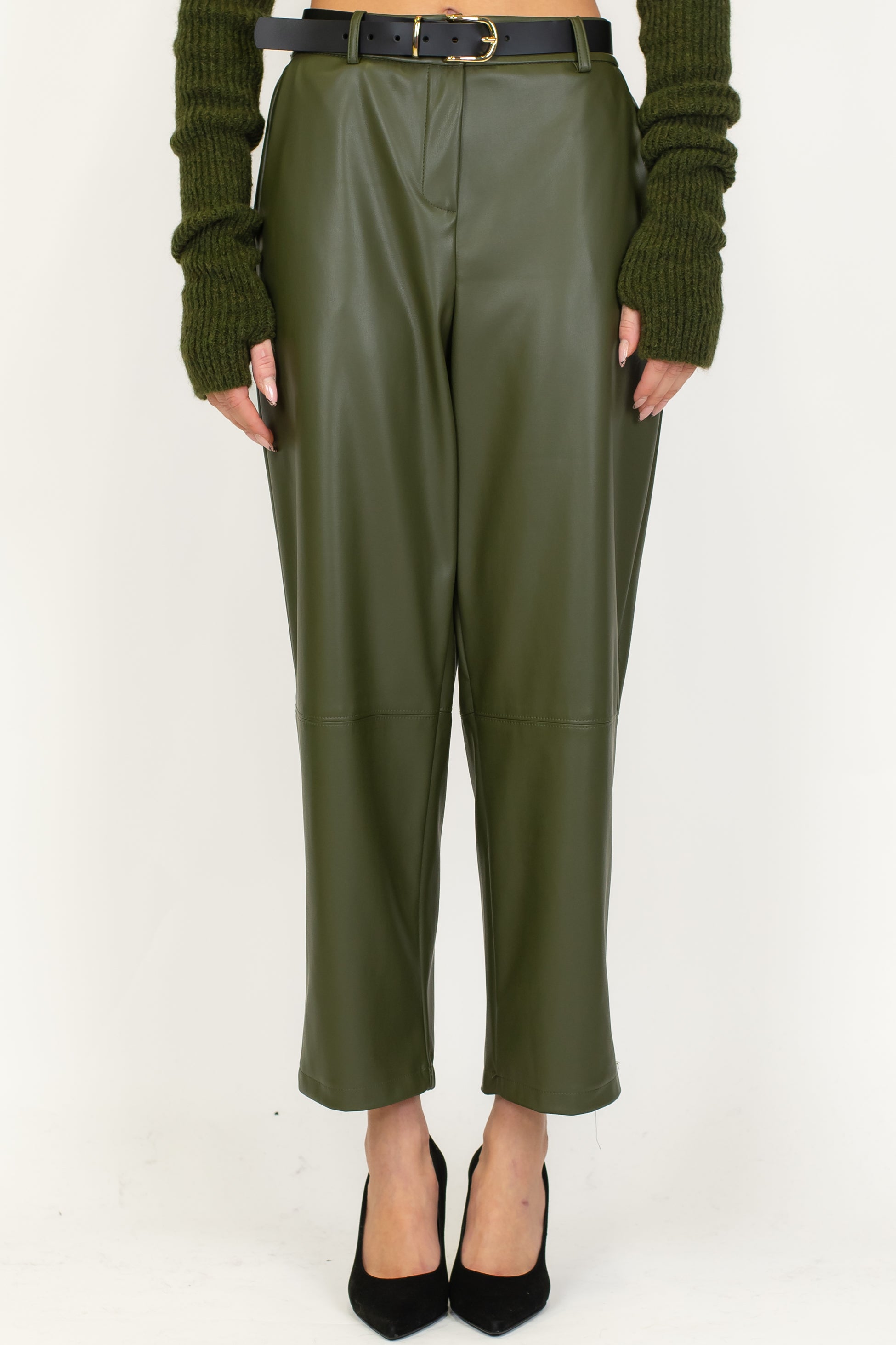 Tensione in - Pantalone in ecopelle con elastico in vita