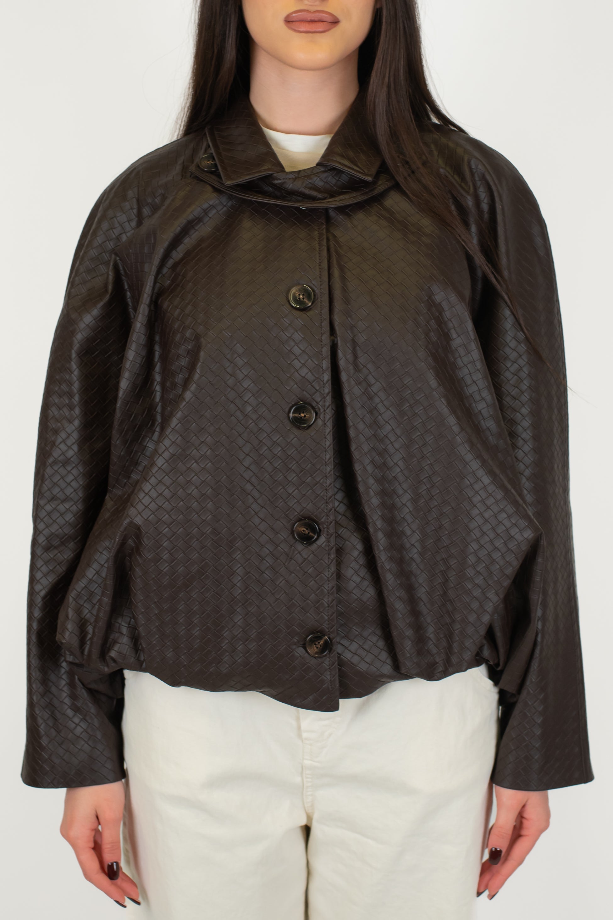 Tensione in - Bomber in ecopelle intracciata con chiusura bottoni