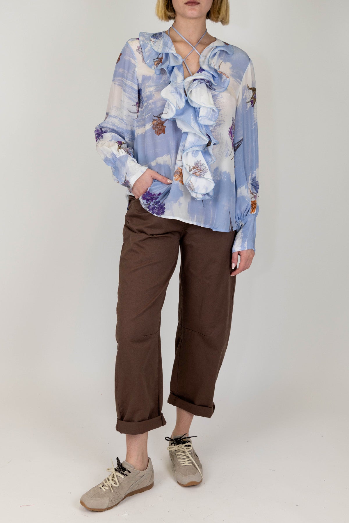 Tensione in - Pantalone modello balloon con elastico sul retro