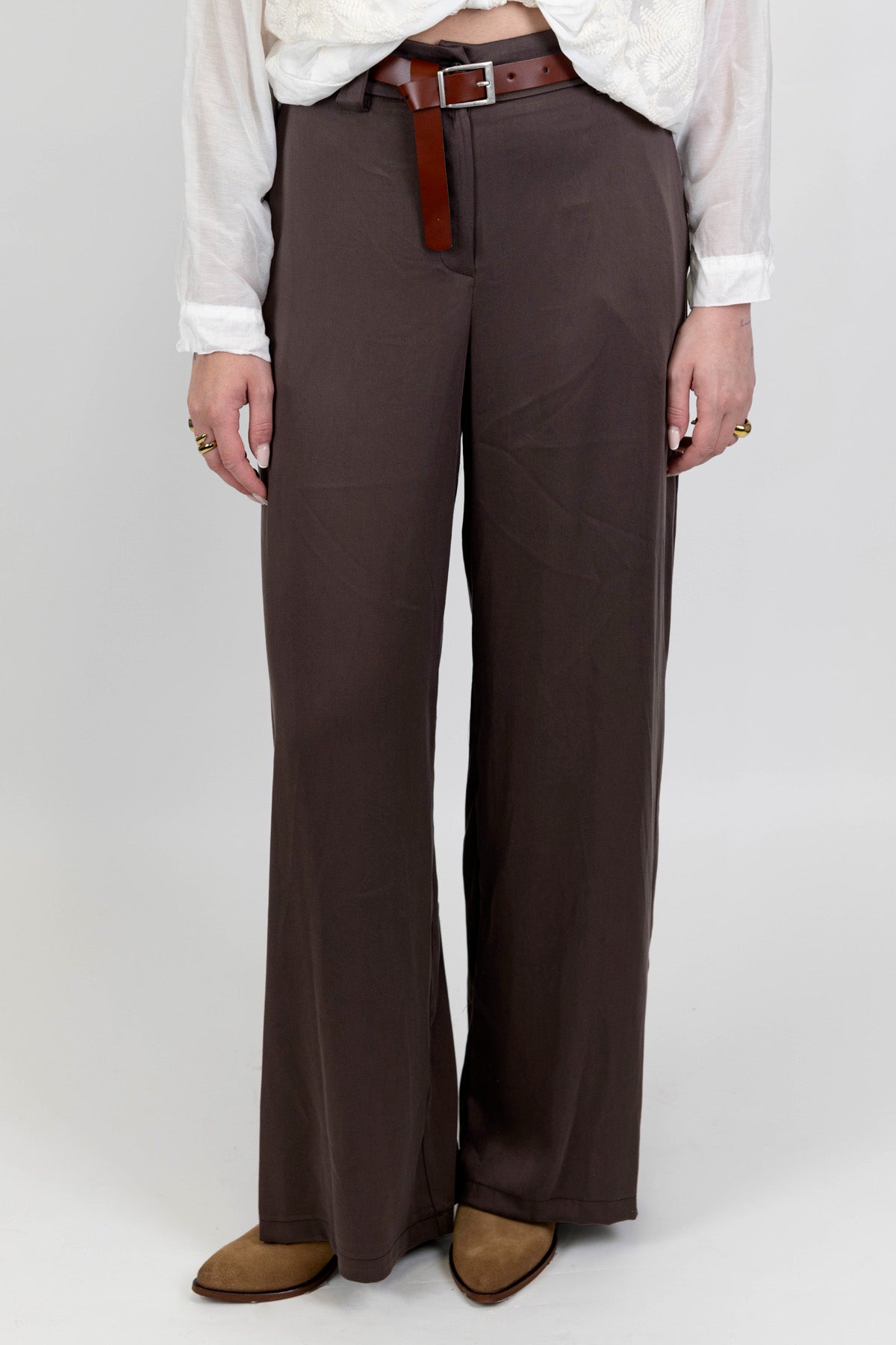 Tensione in - Pantalone palazzo in tencel con elastico sul retro