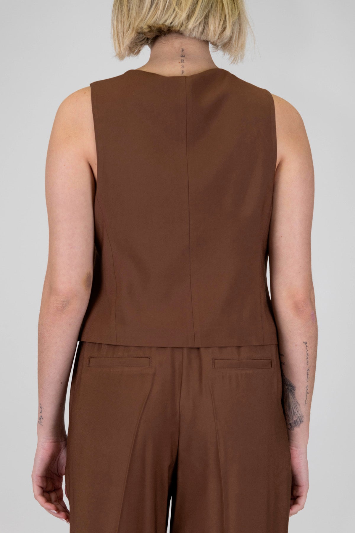 Tensione in - Coordinato gilet e pantalone palazzo