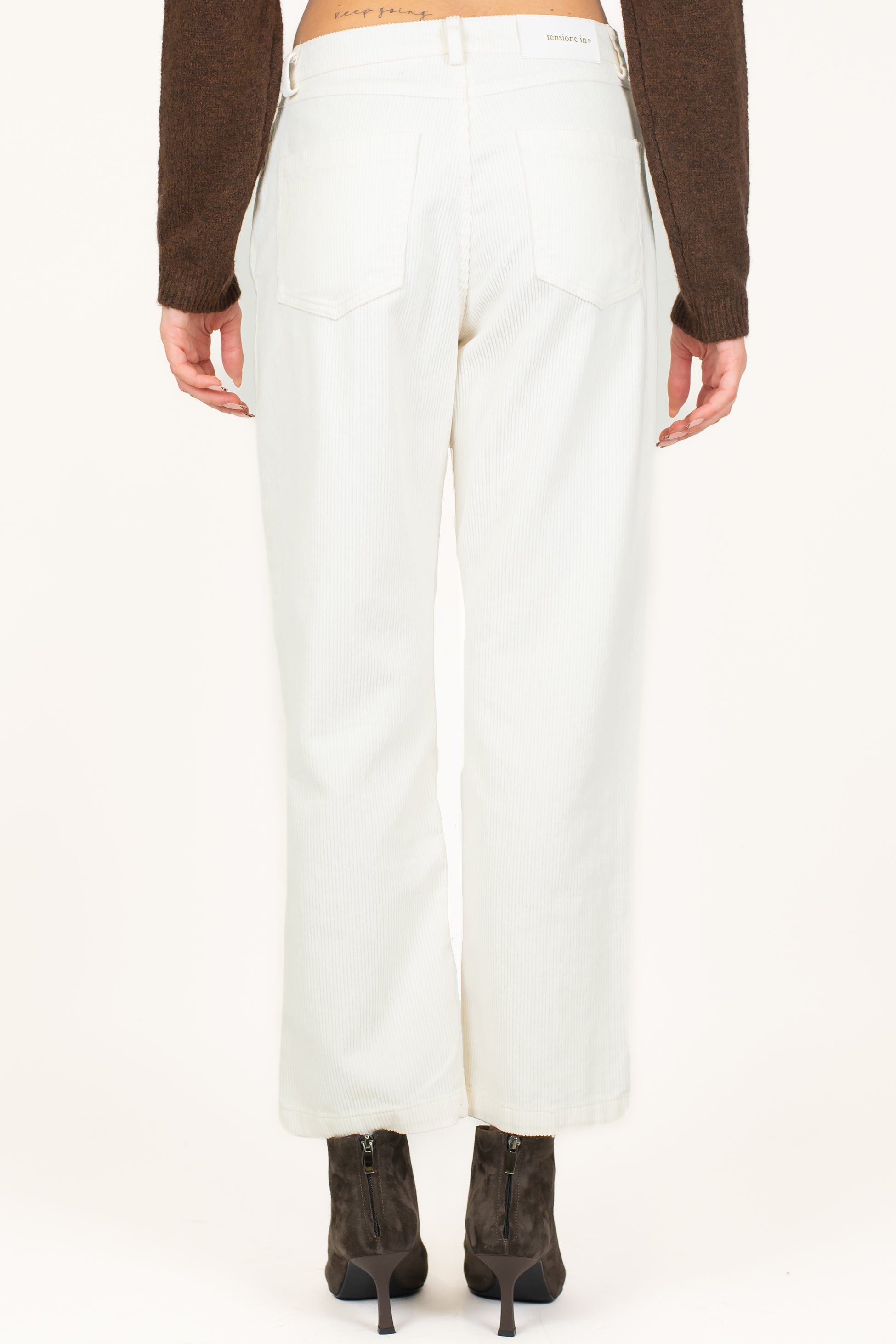 Tensione in - Pantalone in velluto millerighe regular modello Tom