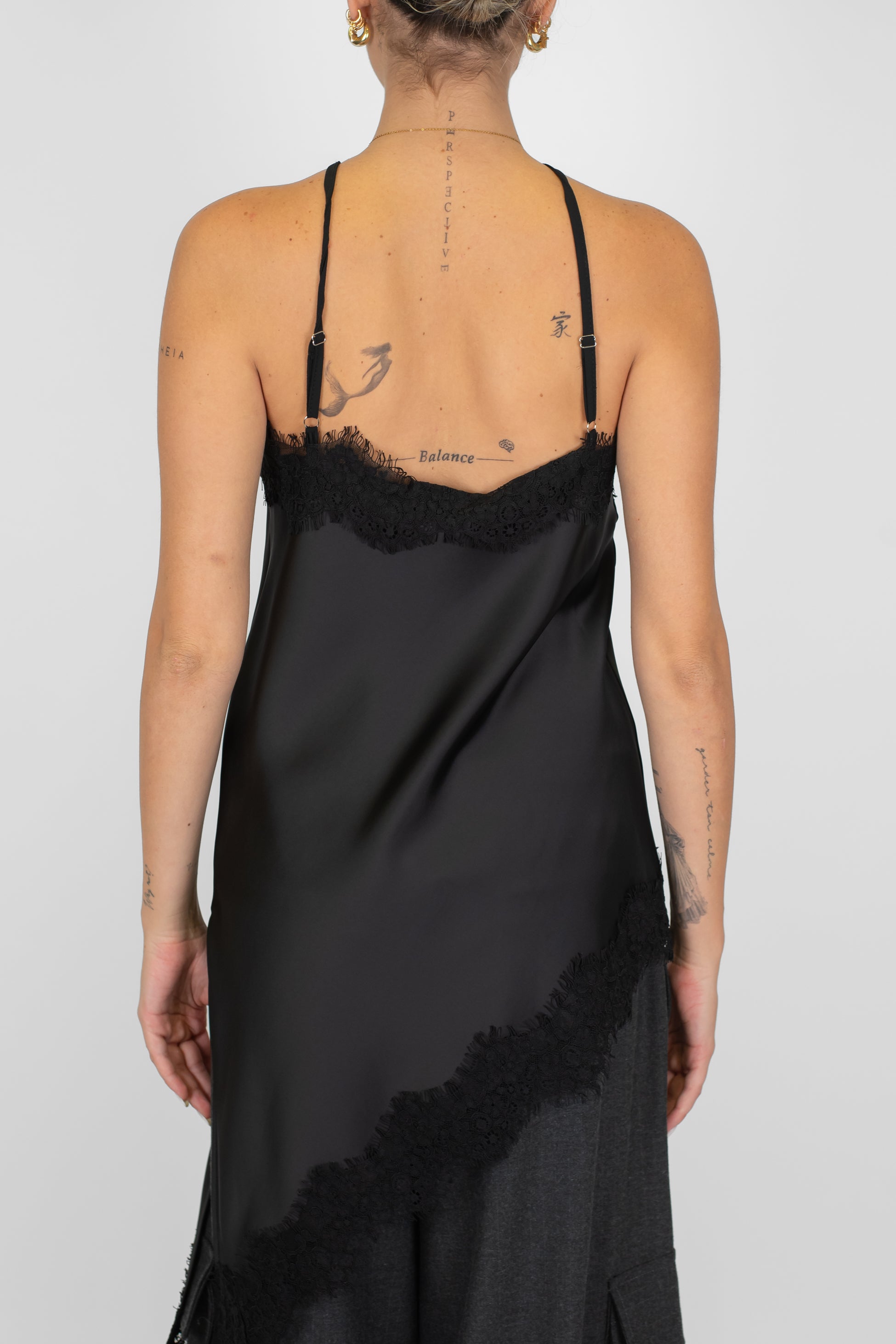 Haveone - Top in satin asimmetrico con orli in pizzo