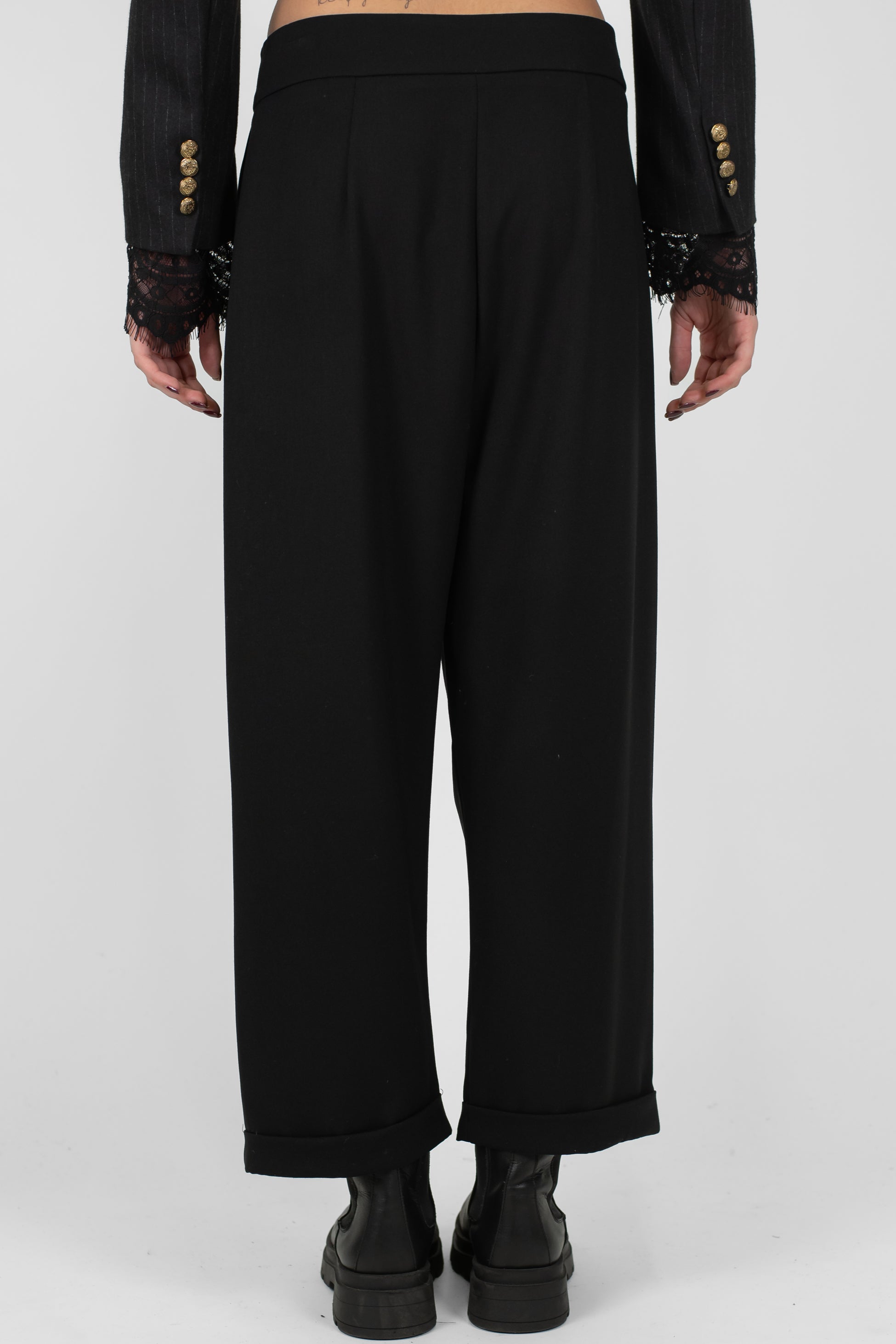 Tensione in - Pantalone balloon a vita bassa con pinces