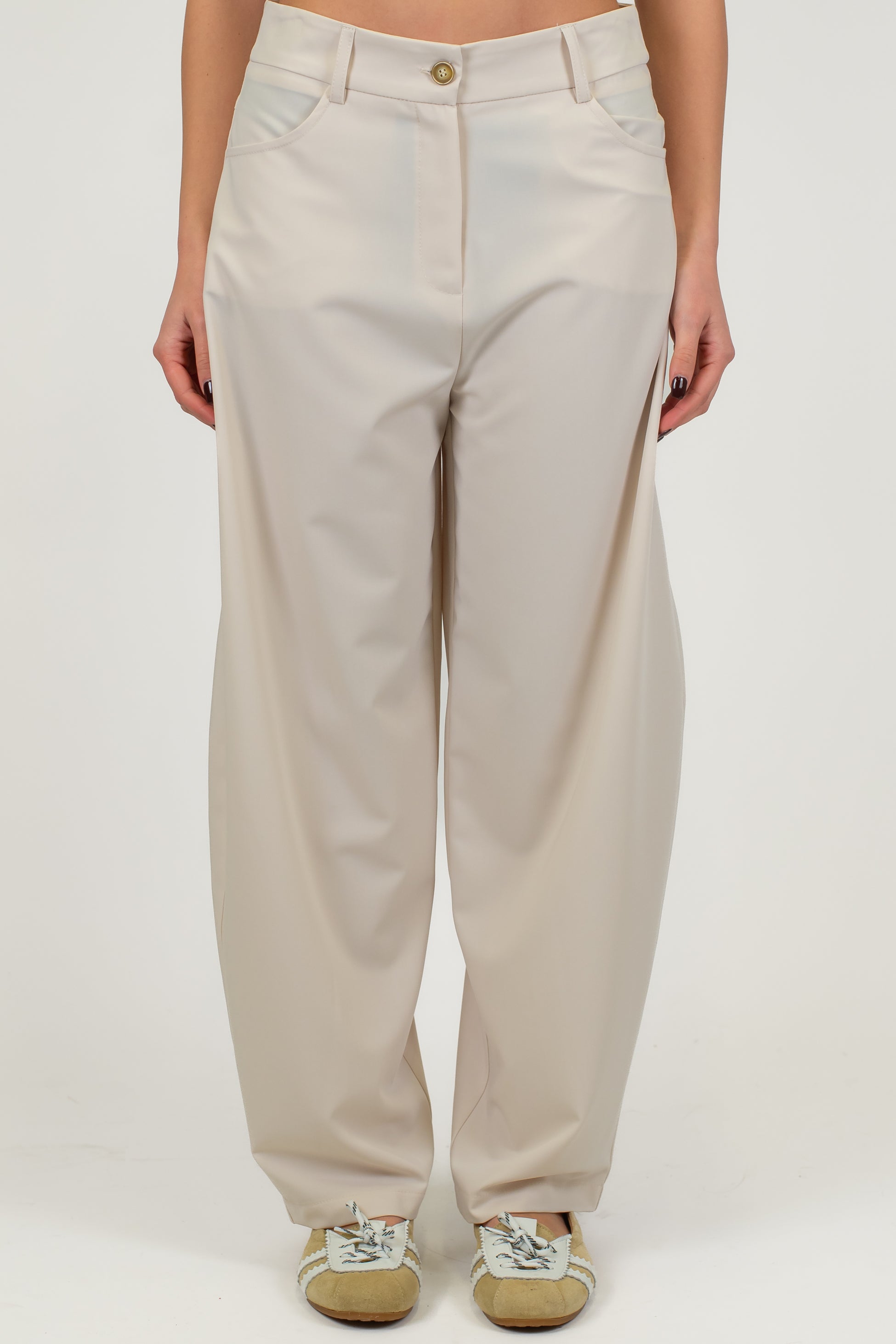 Tensione in - Pantalone ballon con tasconi posteriori