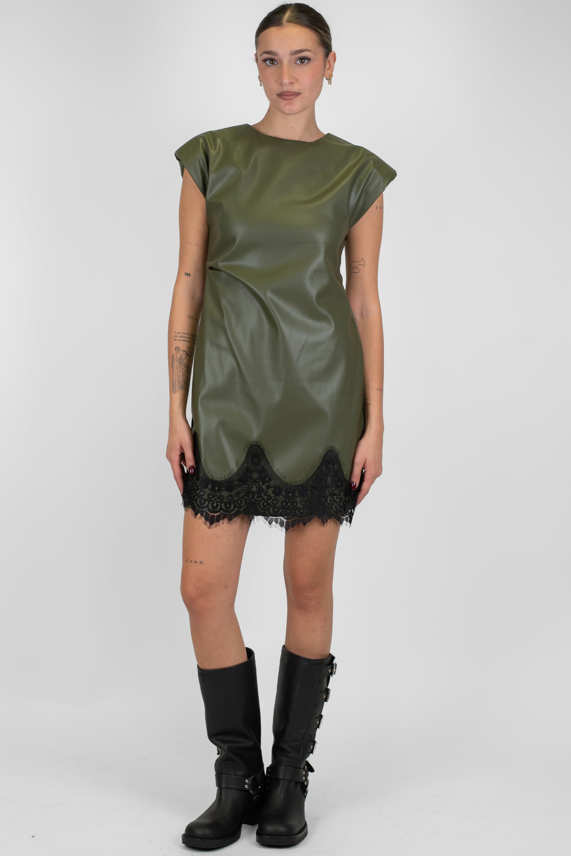 Motel - Abito corto in ecopelle con dettaglio in pizzo