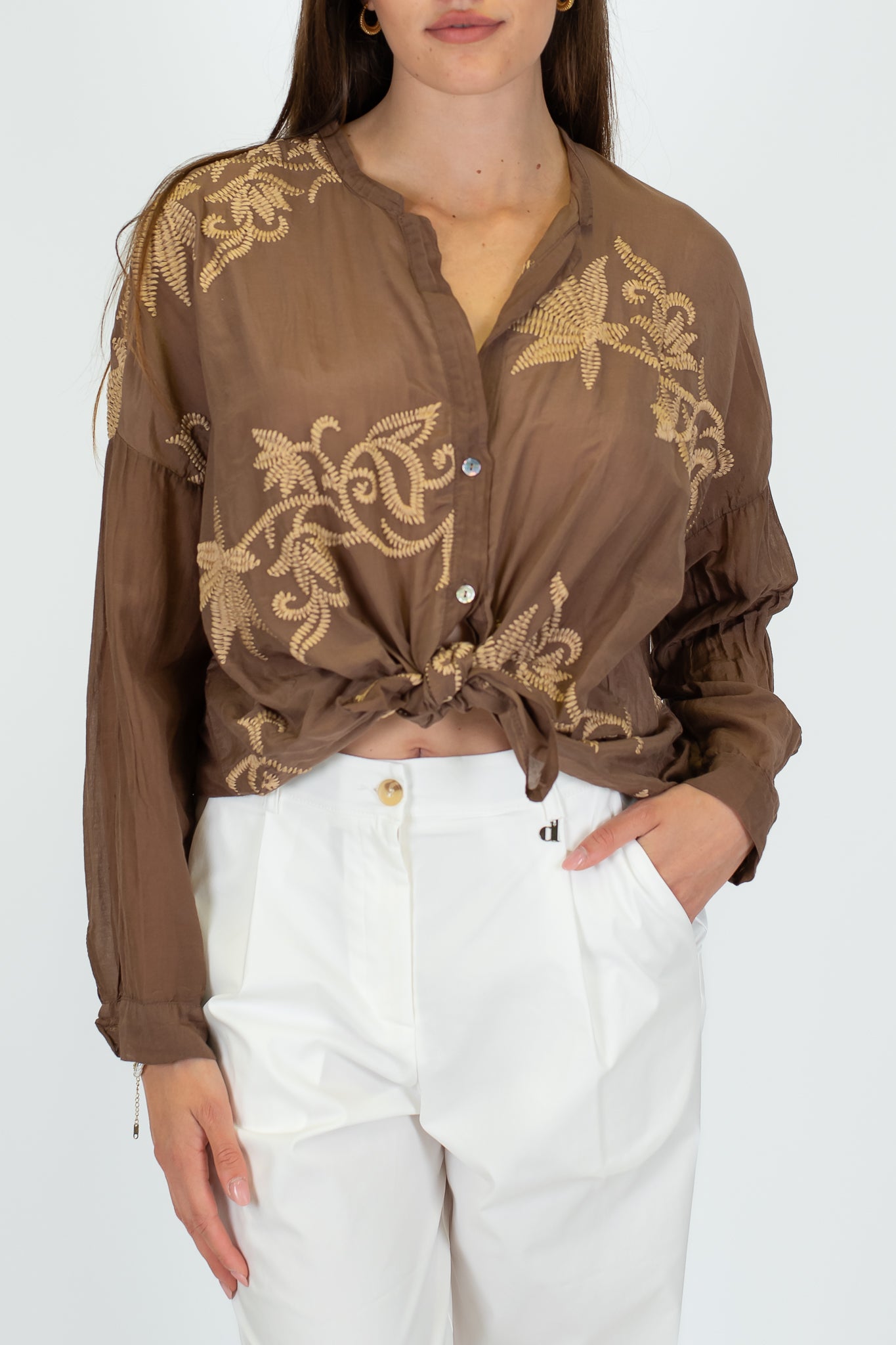 Tensione in - Camicia in misto seta con ricami