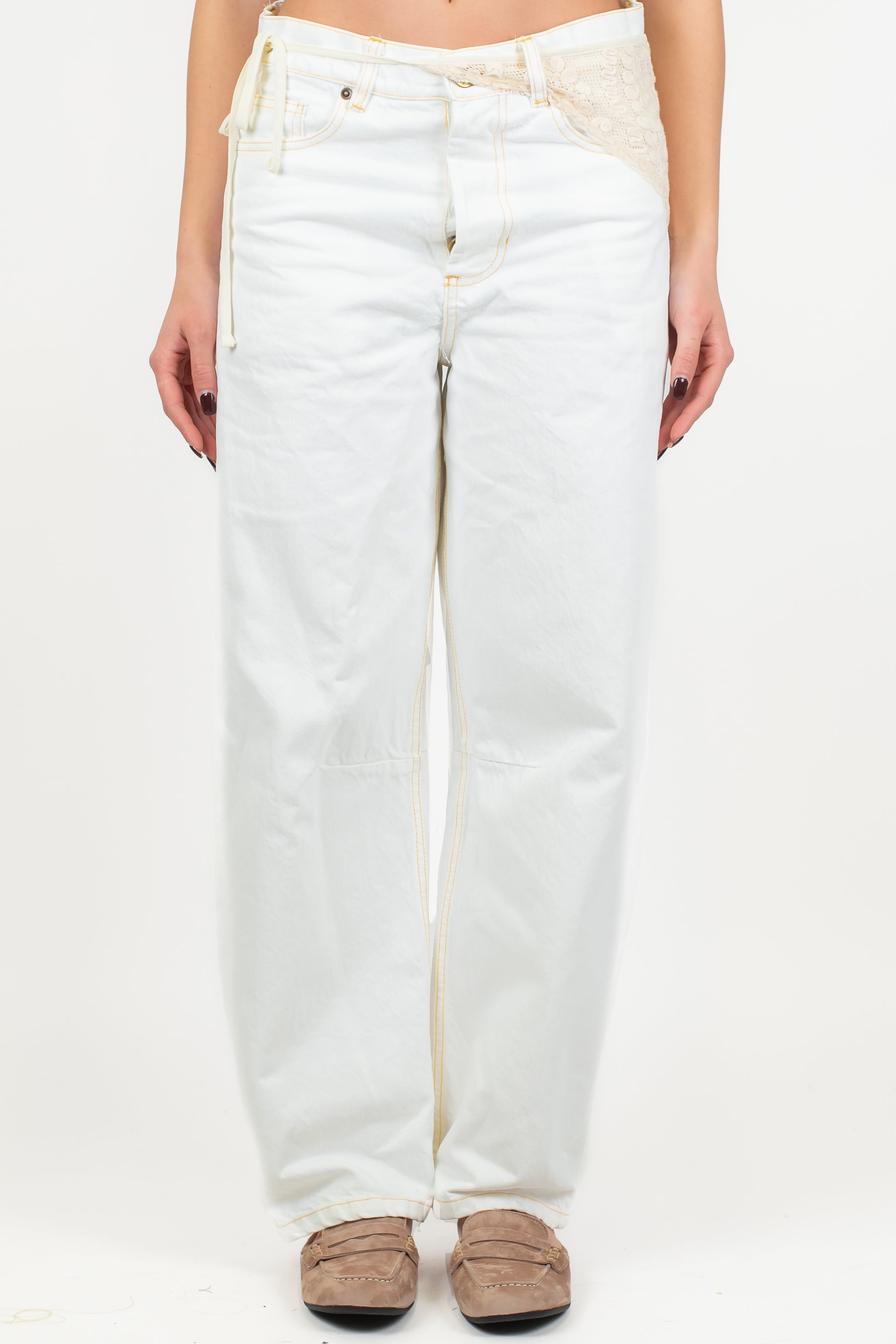 Tensione in - Pantalone balloon in denim colorato con bandana in crochet