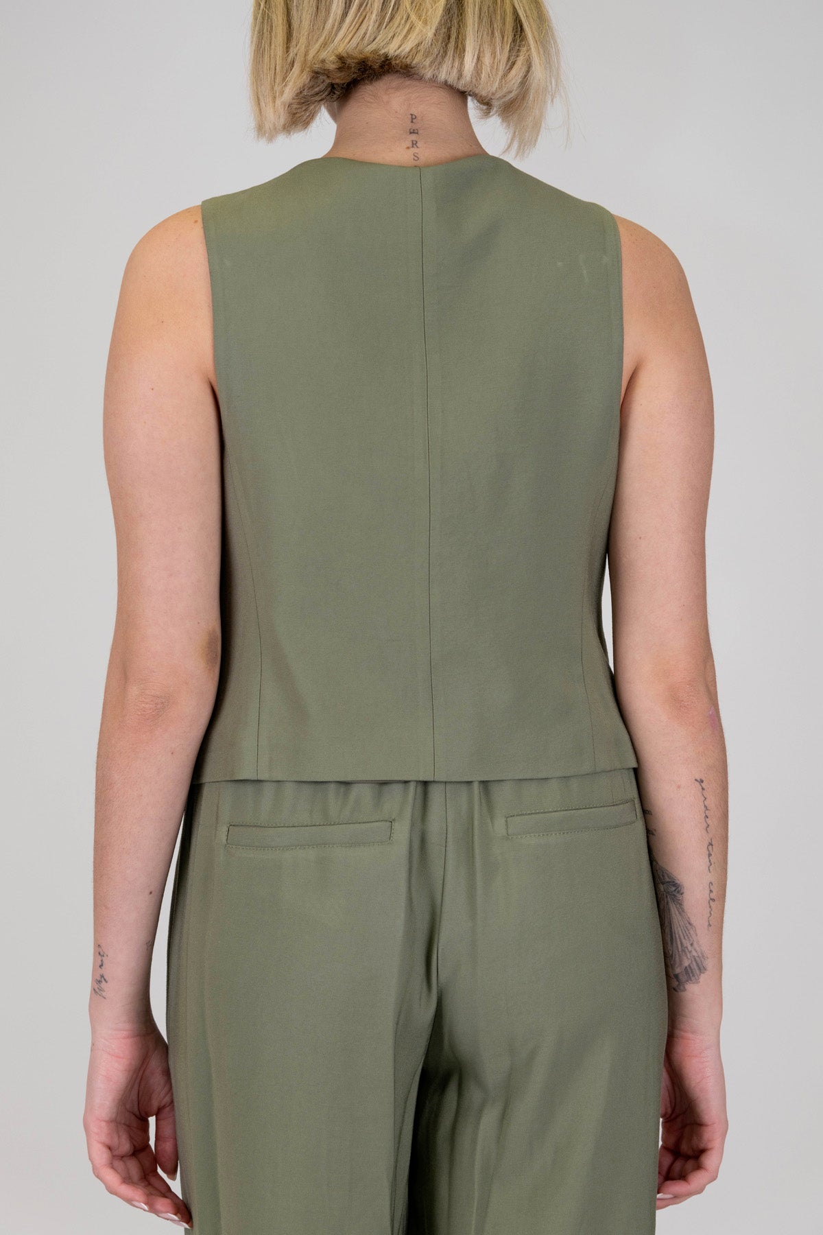 Tensione in - Coordinato gilet e pantalone palazzo