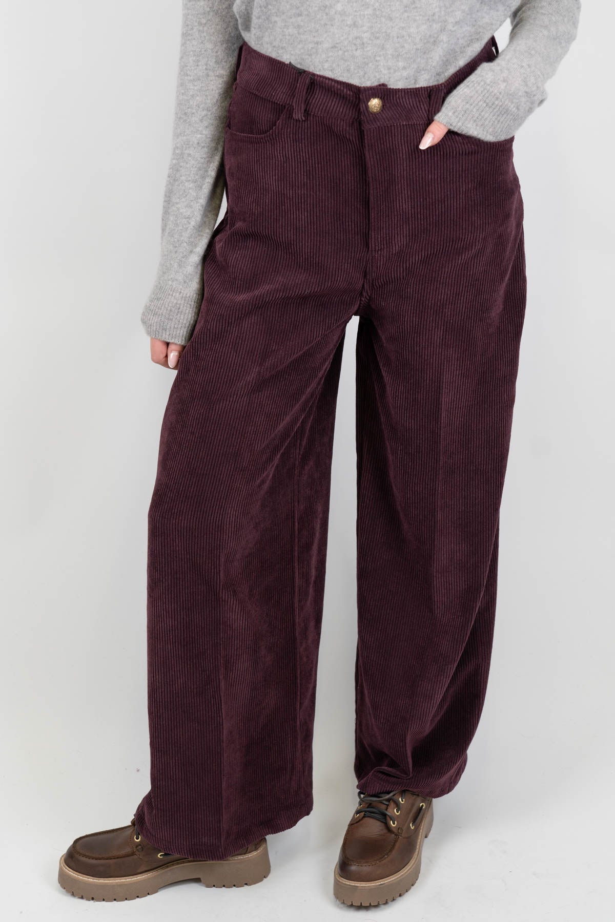 Tensione in - Pantalone palazzo in velluto a coste