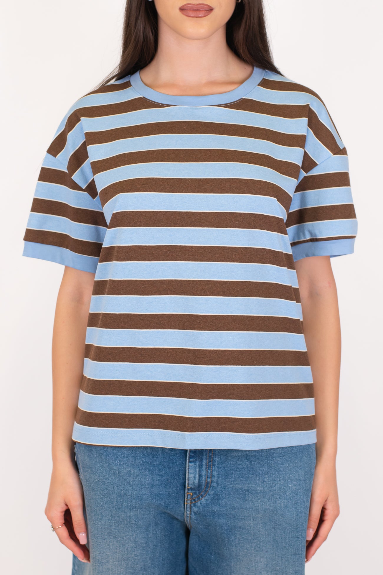 Tensione in - T-shirt fantasia a righe a contrasto