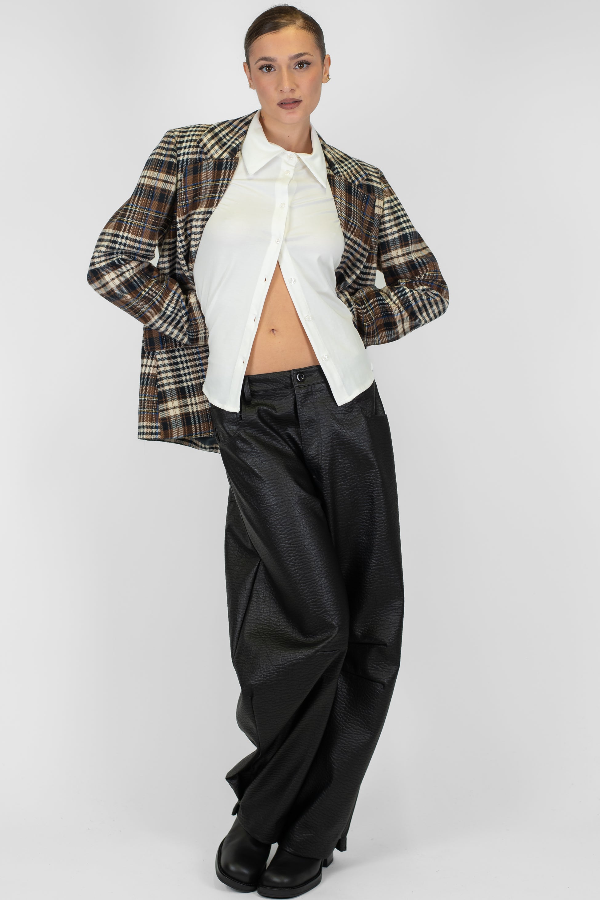 Motel - Pantalone balloon in ecopelle martellata