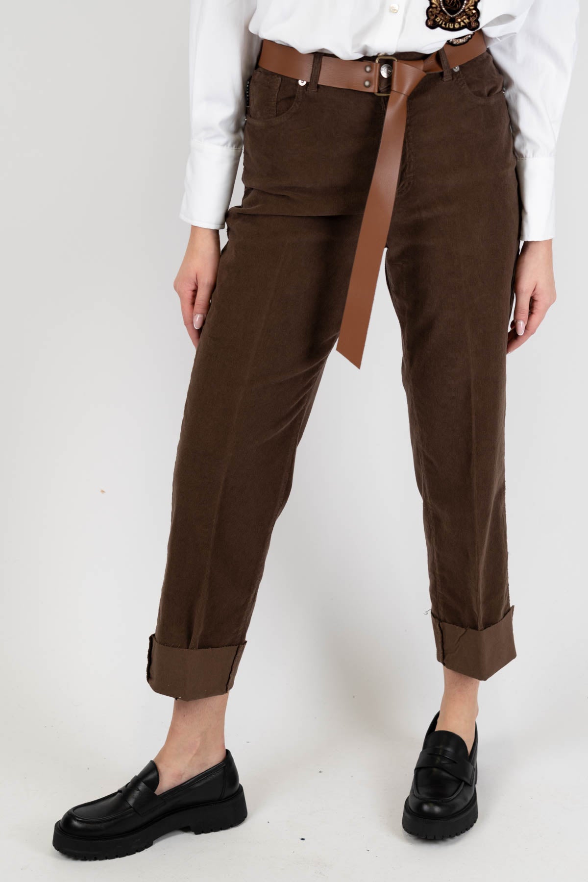 Haveone - Pantalone Mandy in velluto millerighe con risvolto