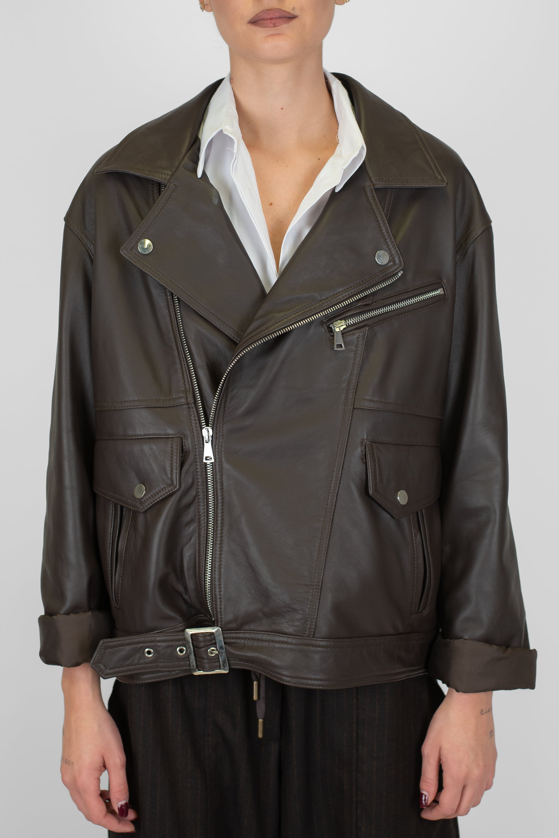 Tensione in - Chiodo in vera pelle