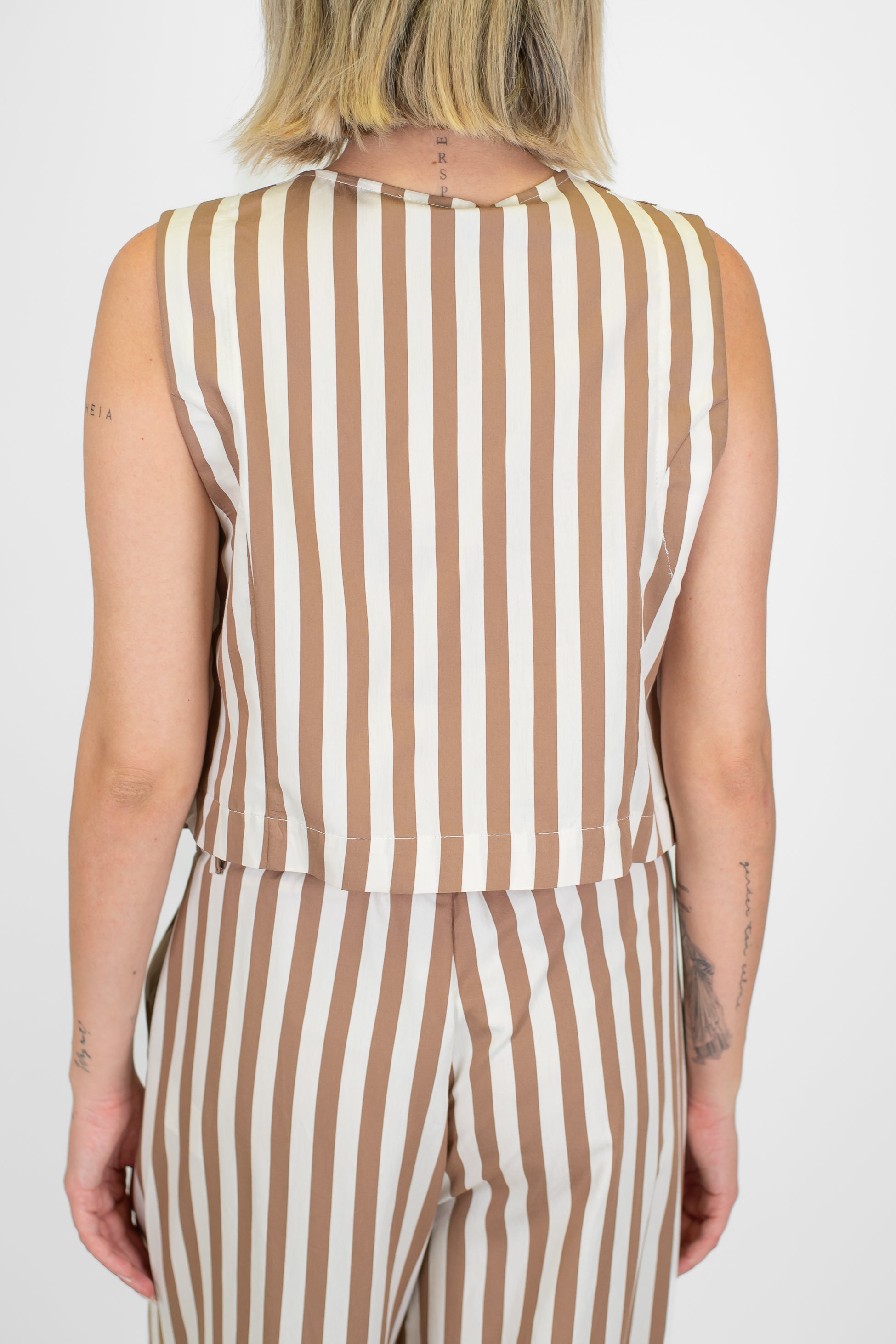 Motel - Gilet fantasia a righe in viscosa leggera con chiusura laccetti