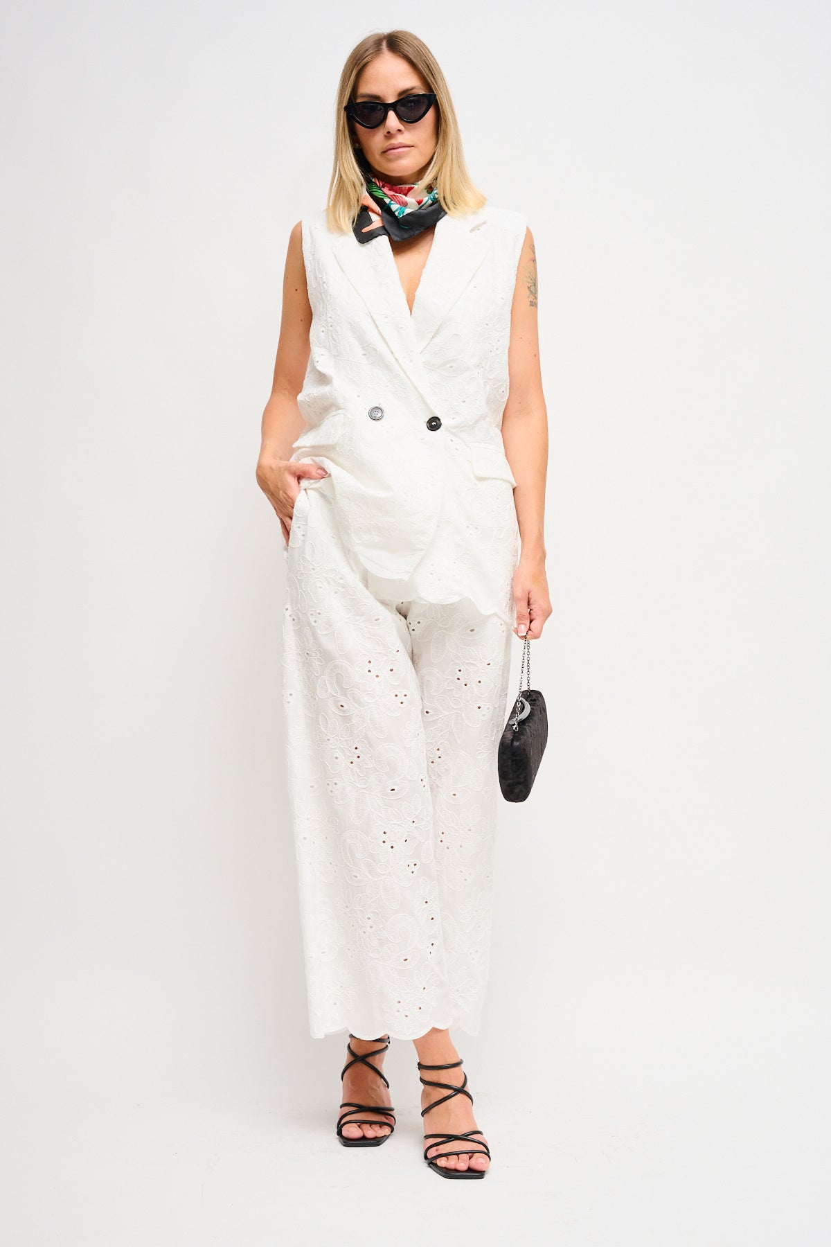 Maryley - Pantalone con elastico in vita in pizzo san gallo