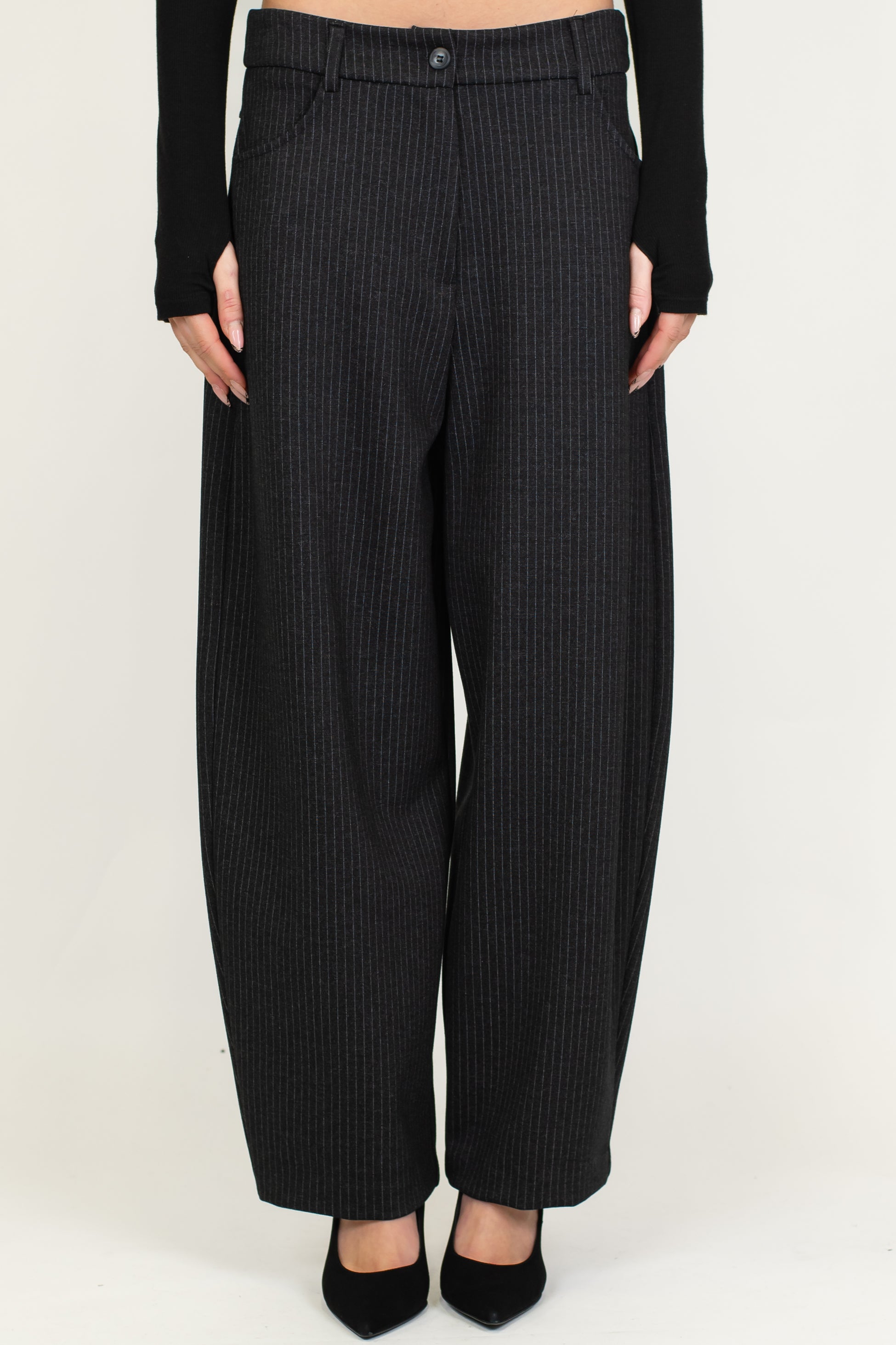 Tensione in - Pantalone balloon gessato