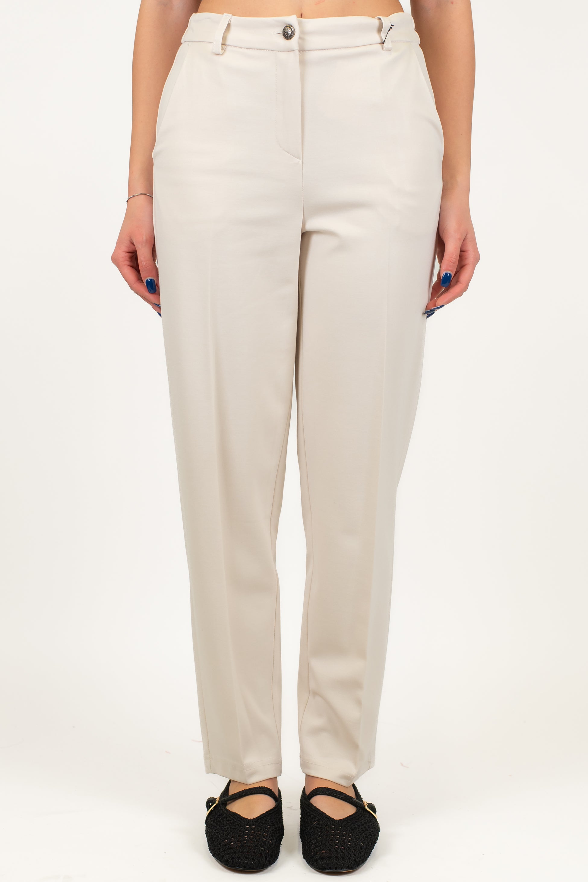 Tensione in - Pantalone slim in punto milano con elastico in vita
