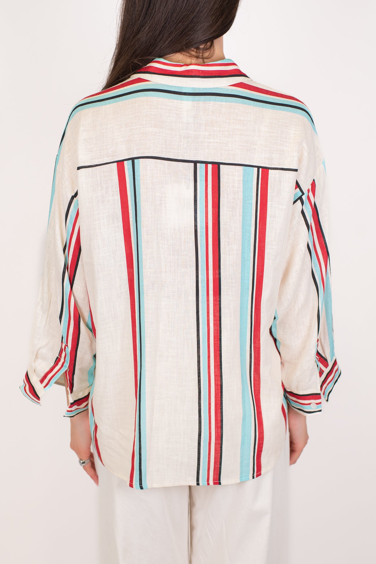 Tensione in - Camicia fantasia righe a contrasto in misto lino con taschino