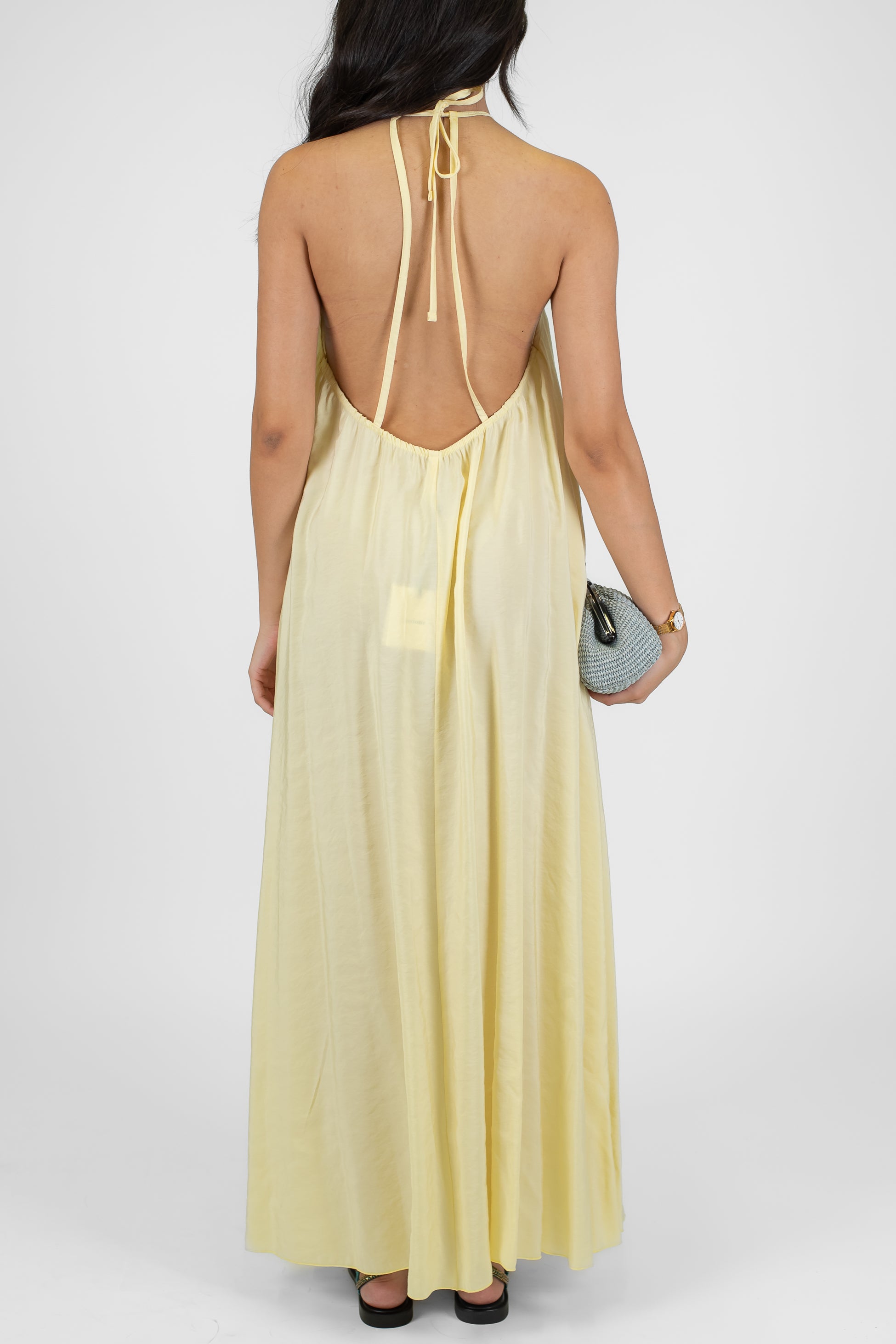 Tensione in - Abito lungo in modal scollo americano con spilla e scollatura sul retro