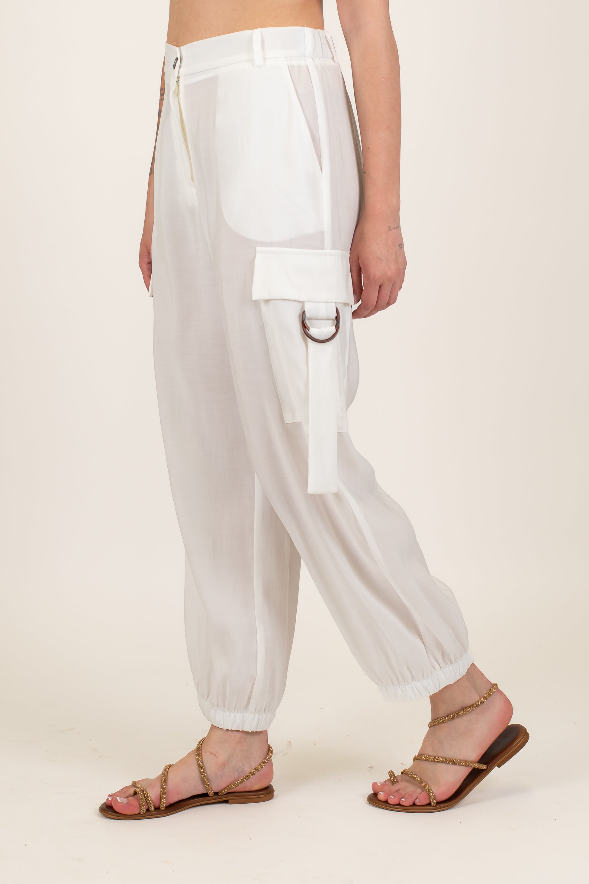 Maryley - Pantalone cargo in modal con elastico in vita e sul fondo