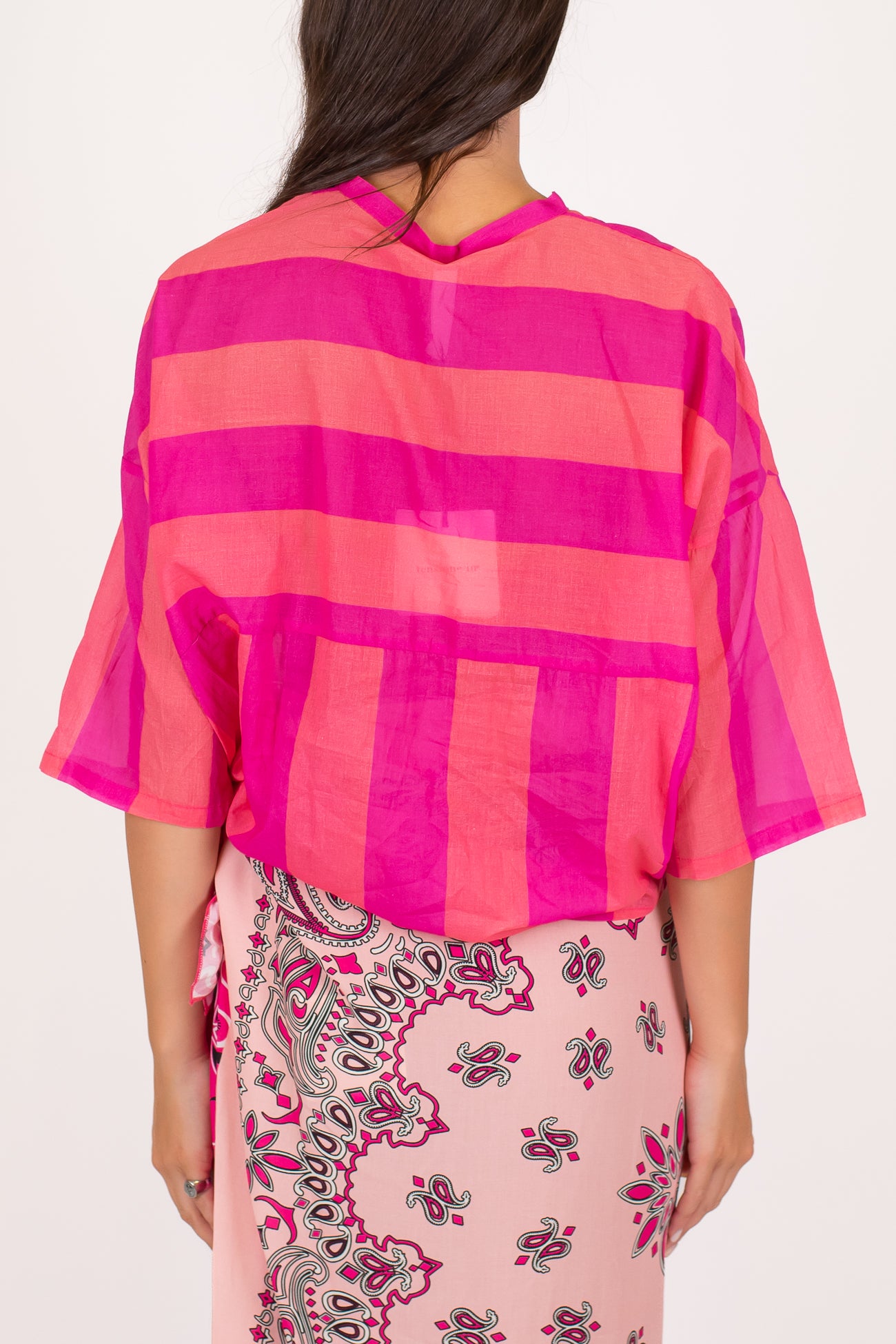 Tensione in - Camicia over mezzamanica fantasia a righe in mussola di cotone con collo coreano