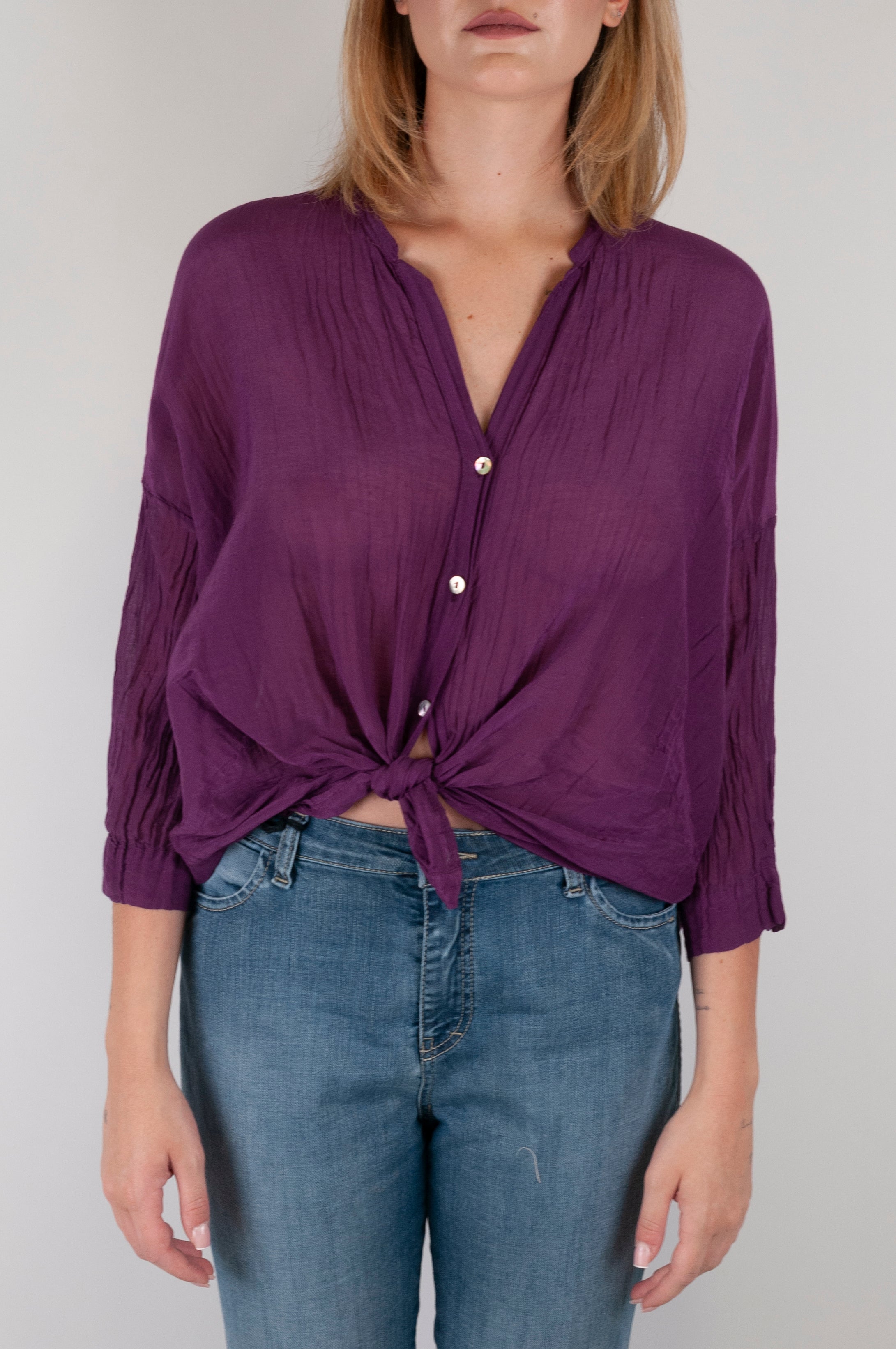 Tensione in - Camicia tinta unita in misto seta con nodo sul fondo