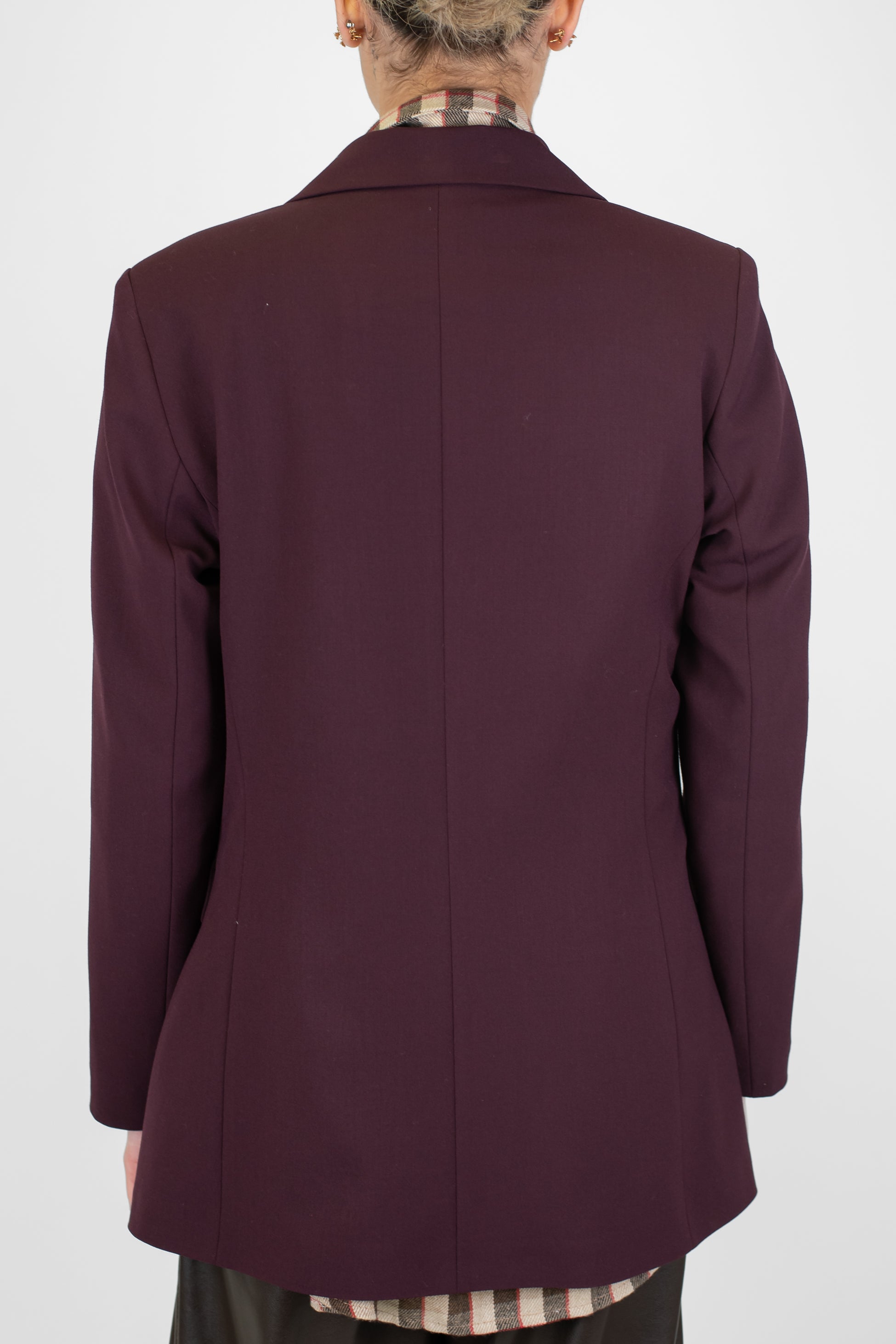 Tensione in - Giacca monopetto con spilla