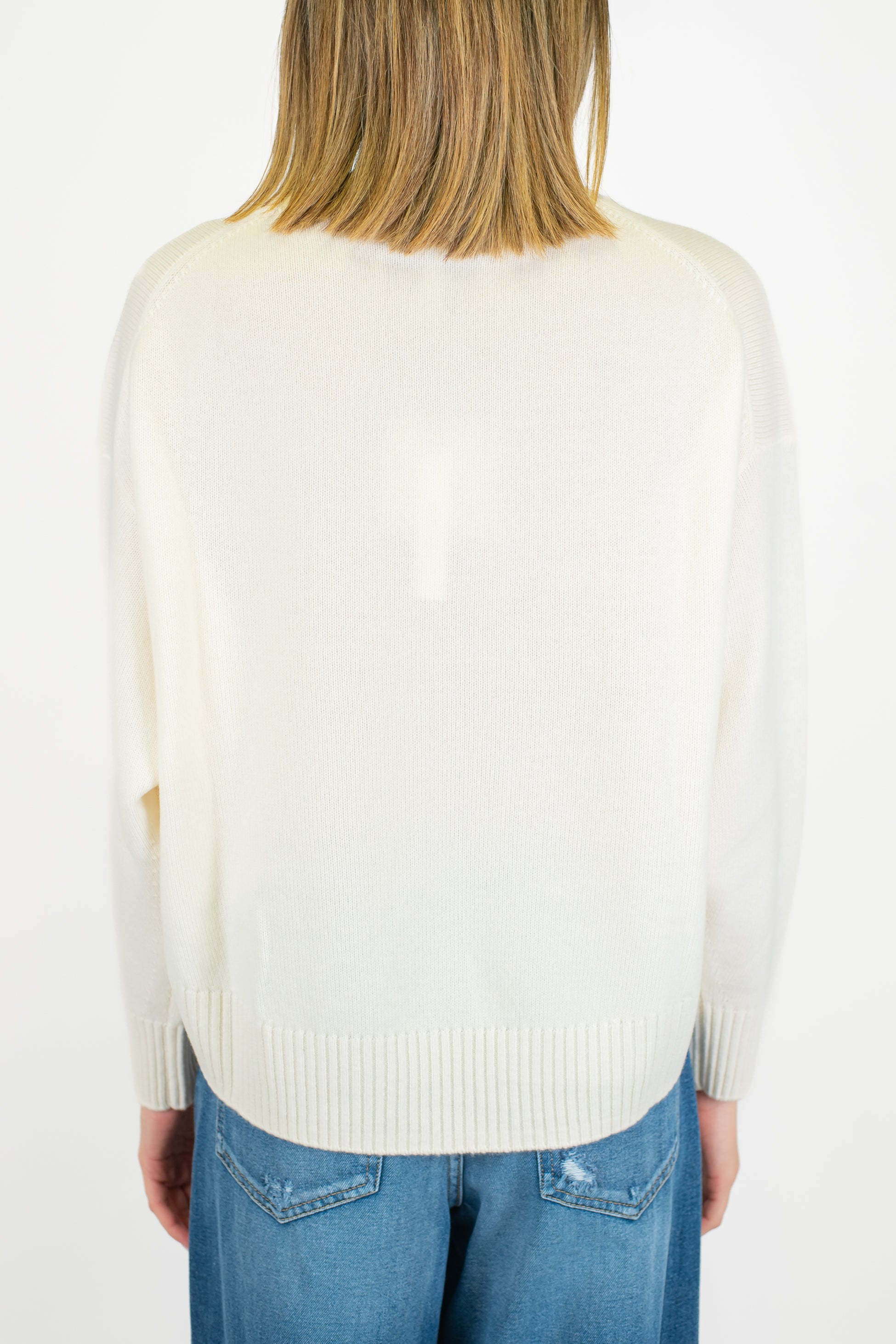 Tensione in - Maglia girocollo a scatola in 100% lana