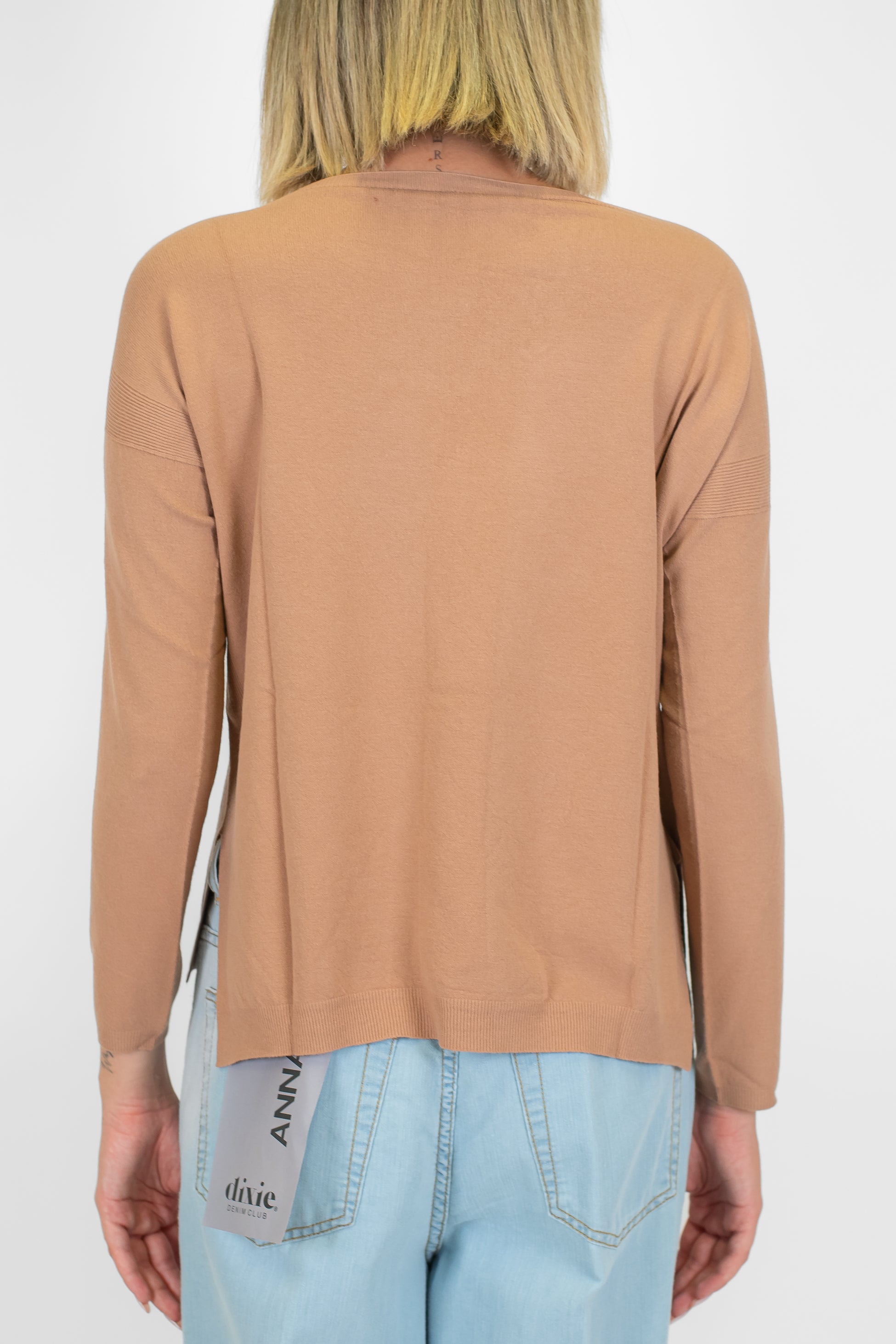 Kontatto - Maglia paricollo con spacchetti laterali