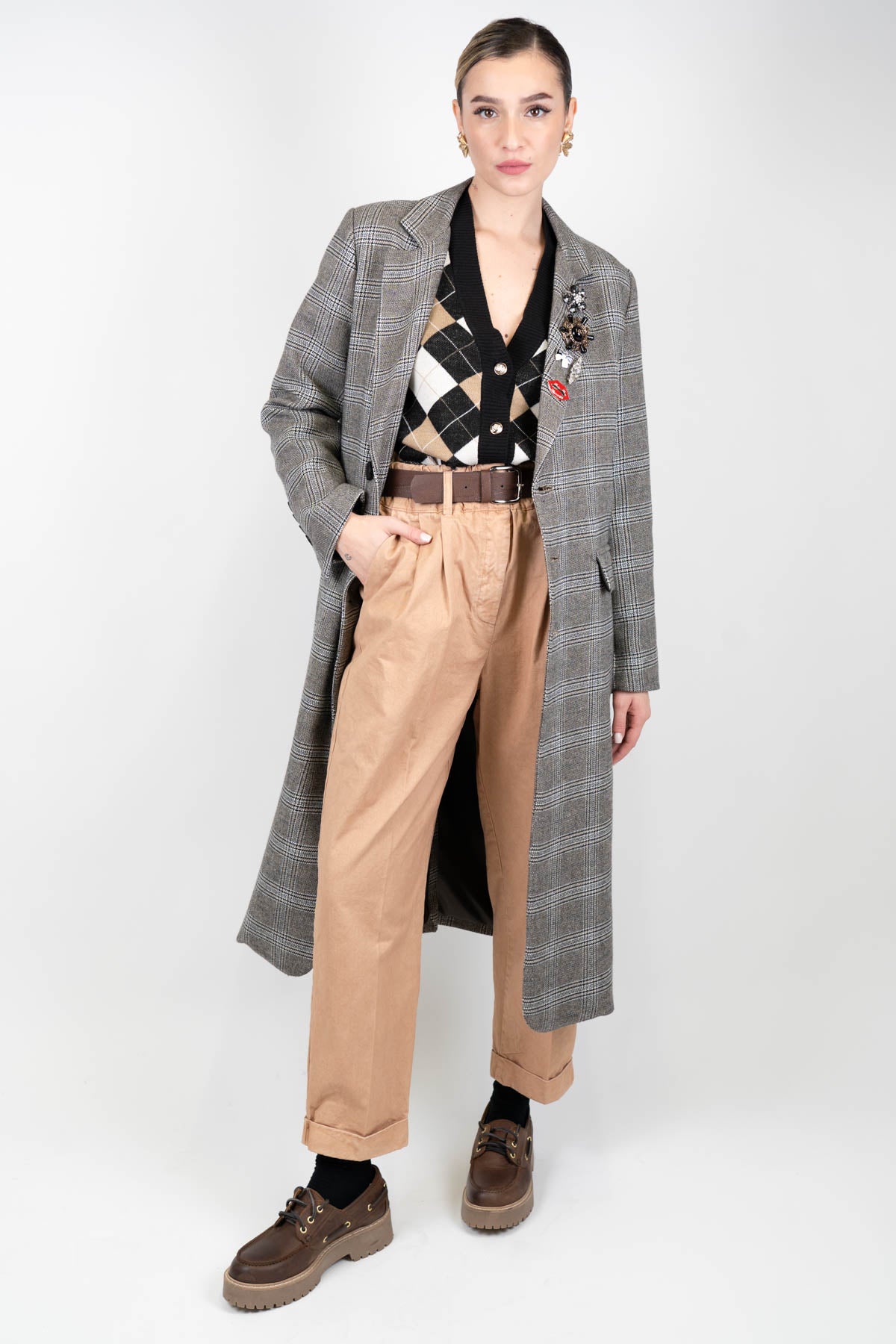 Tensione in - Pantalone regular con pinces