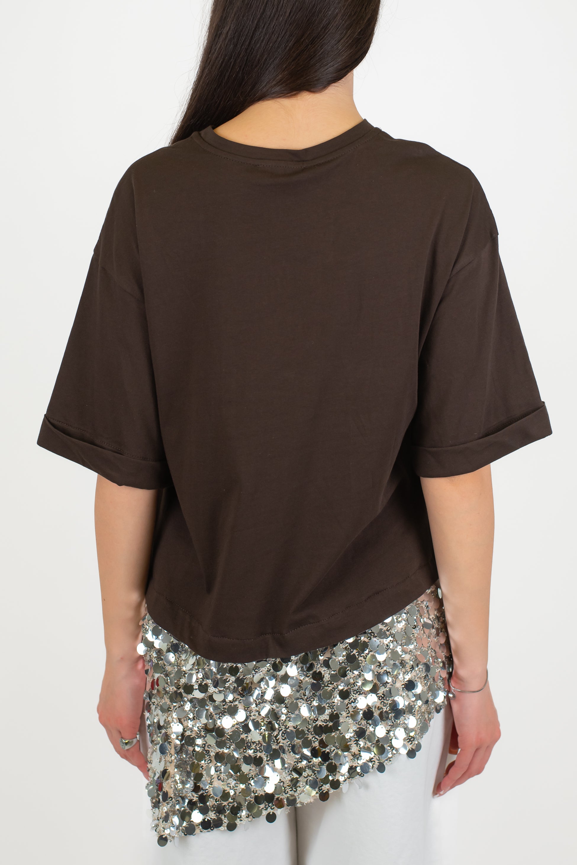 Motel - T-shirt over con estensione asimmetrica in paillettes