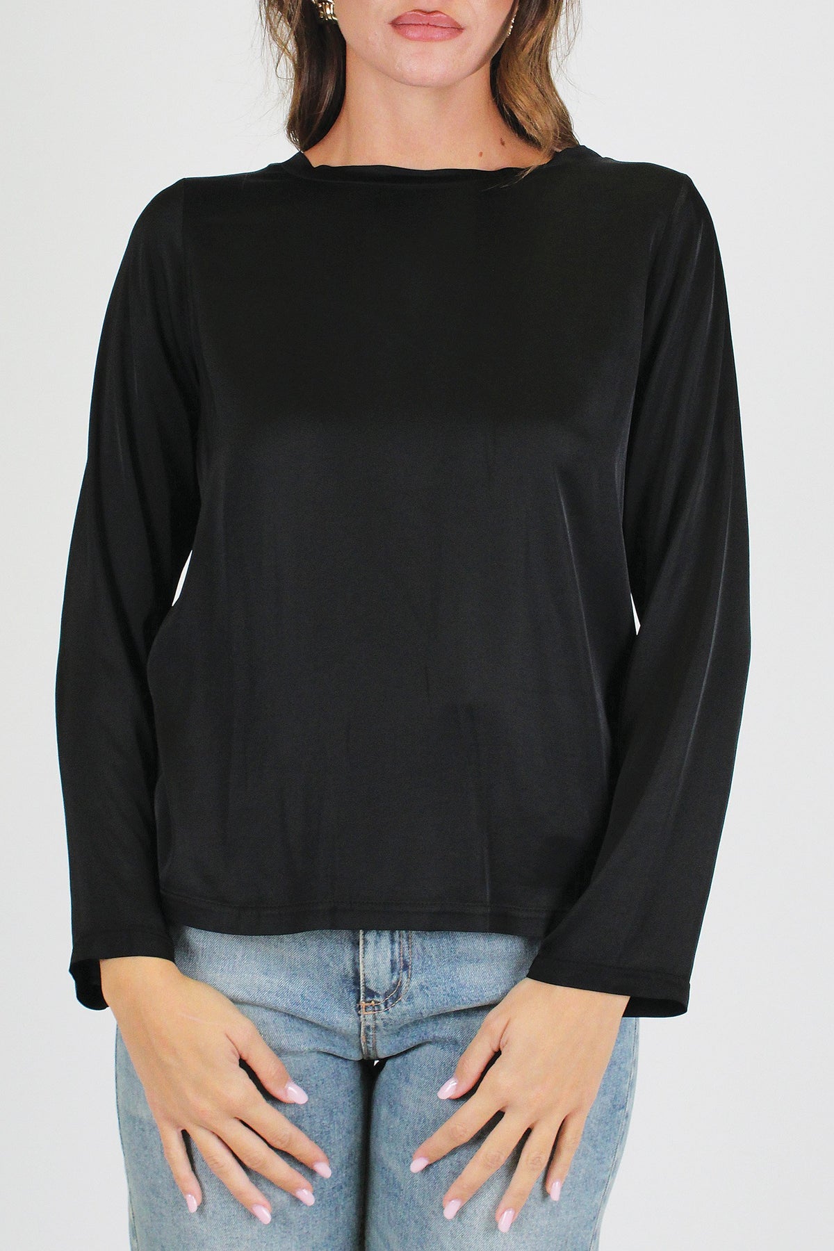 Tensione in - Blusa girocollo tinta unita in viscosa