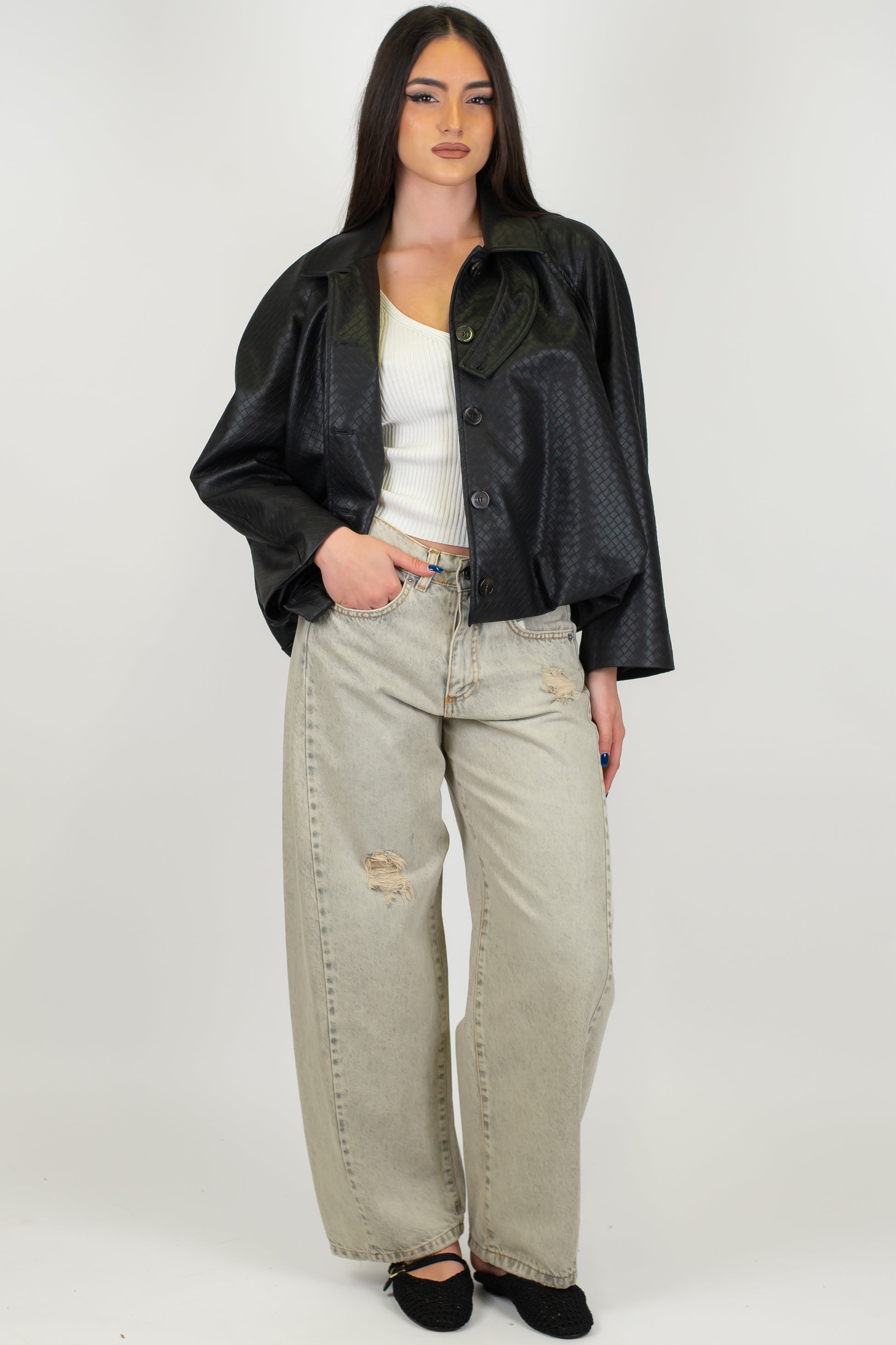 Haveone - Jeans balloon lavaggio sabbiato con rotture modello Lucy