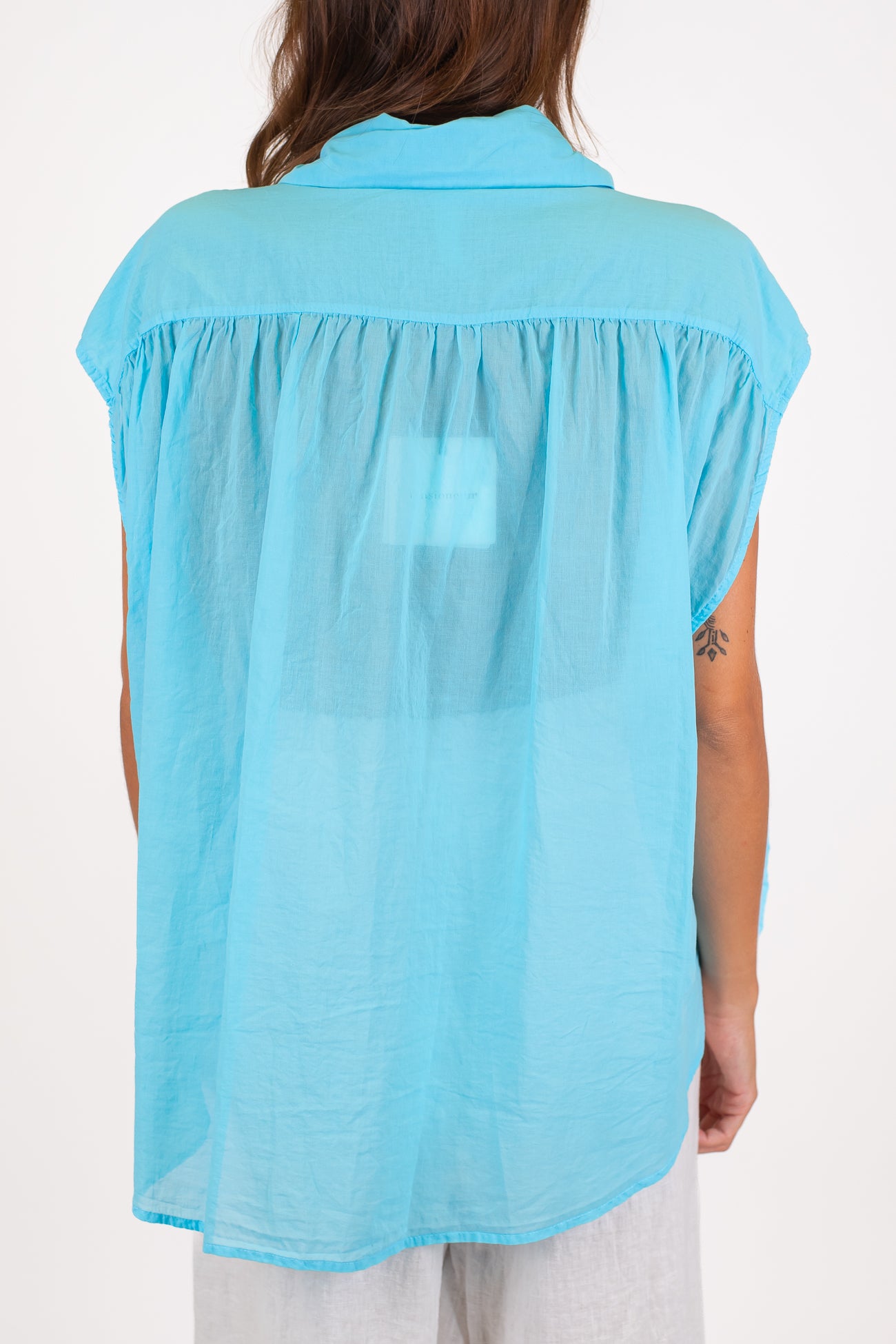 Tensione in - Camicia mezzamanica in mussola di cotone