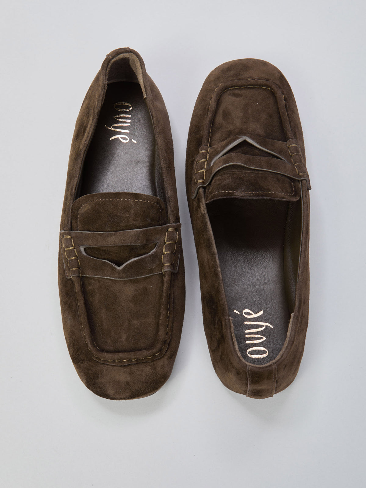 Ovyè - Mocassino in suede punta quadrata