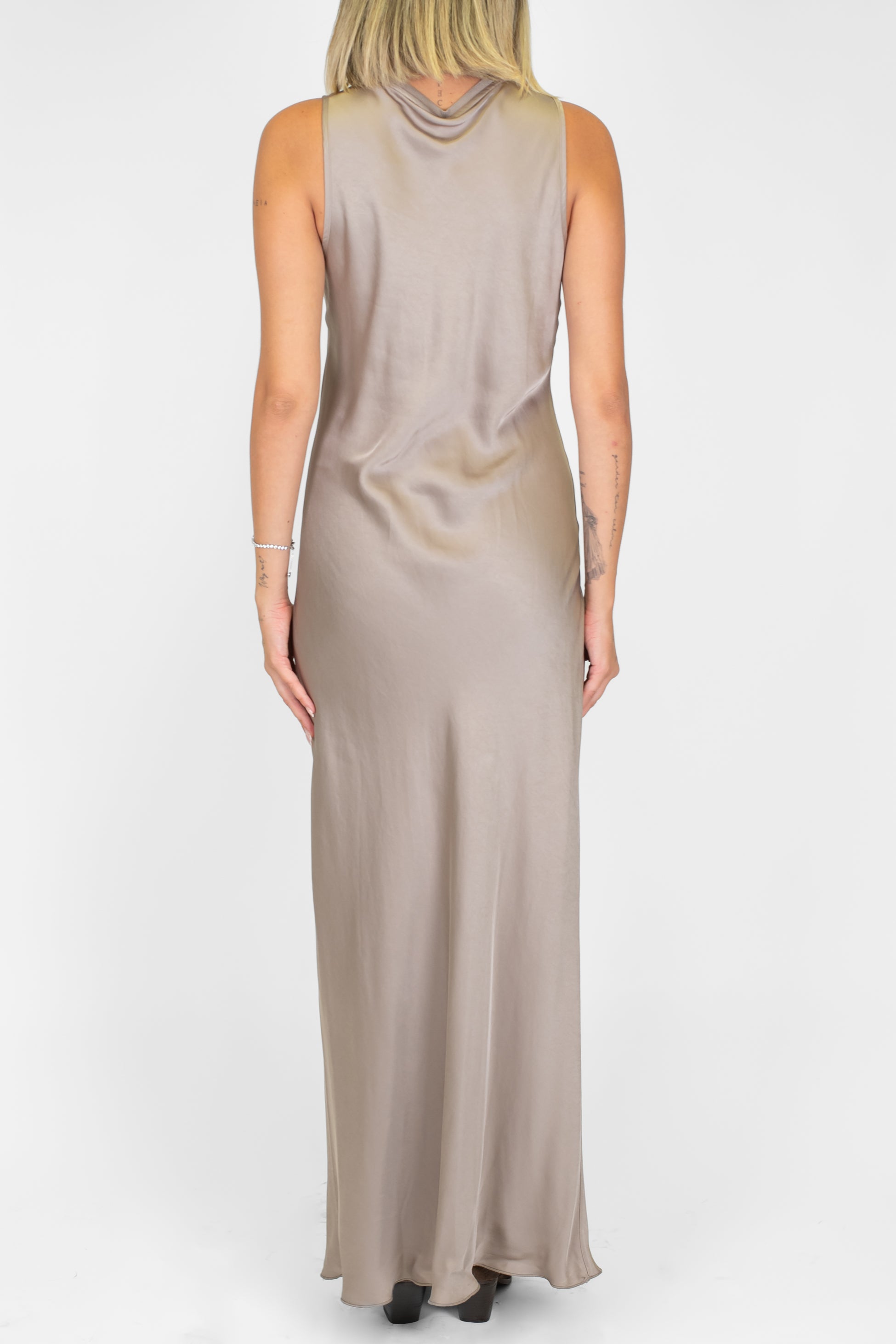 Tensione in - Abito lungo giromaniche in viscosa