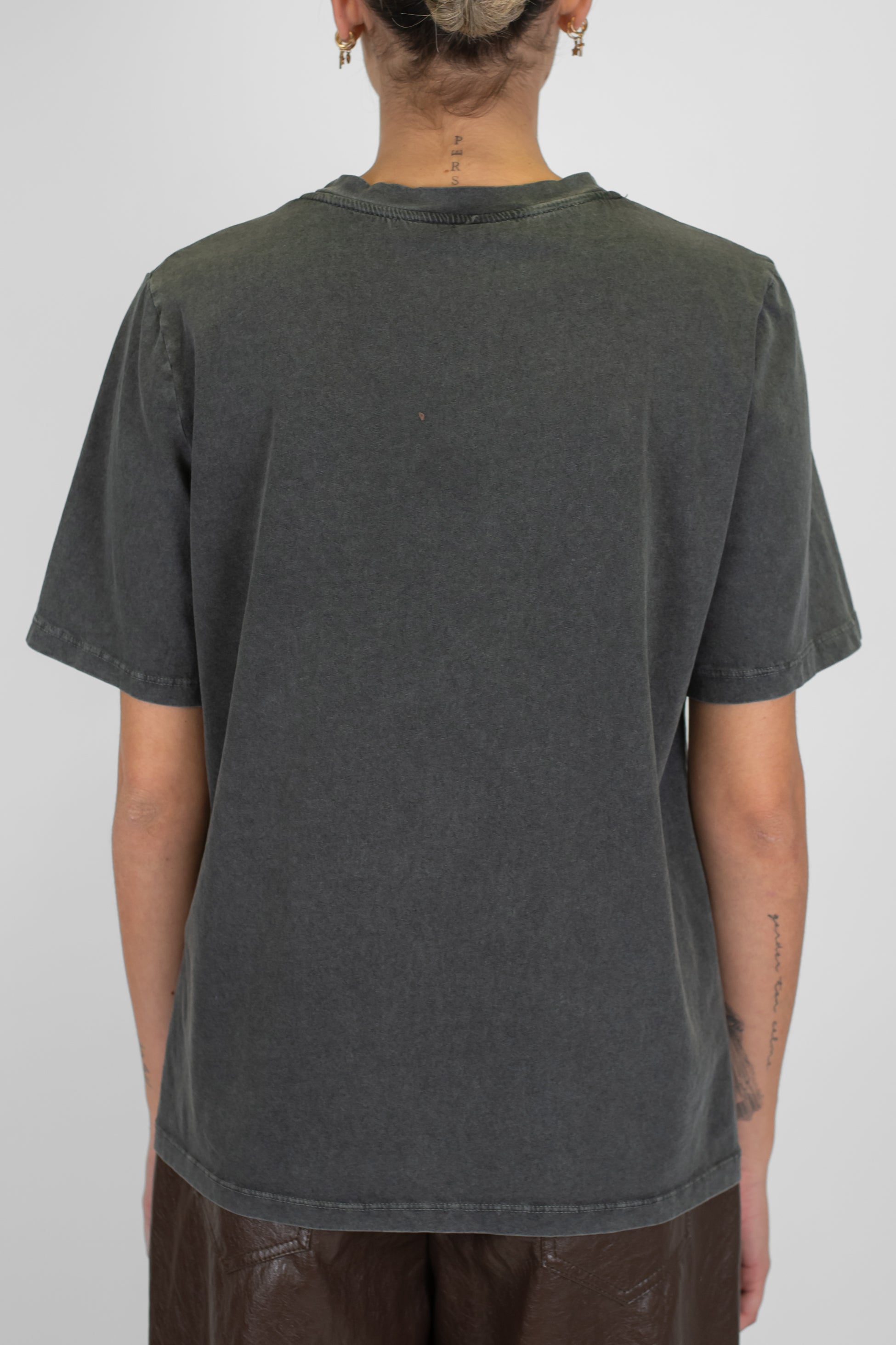 Tensione in - T-shirt con stampa giornale