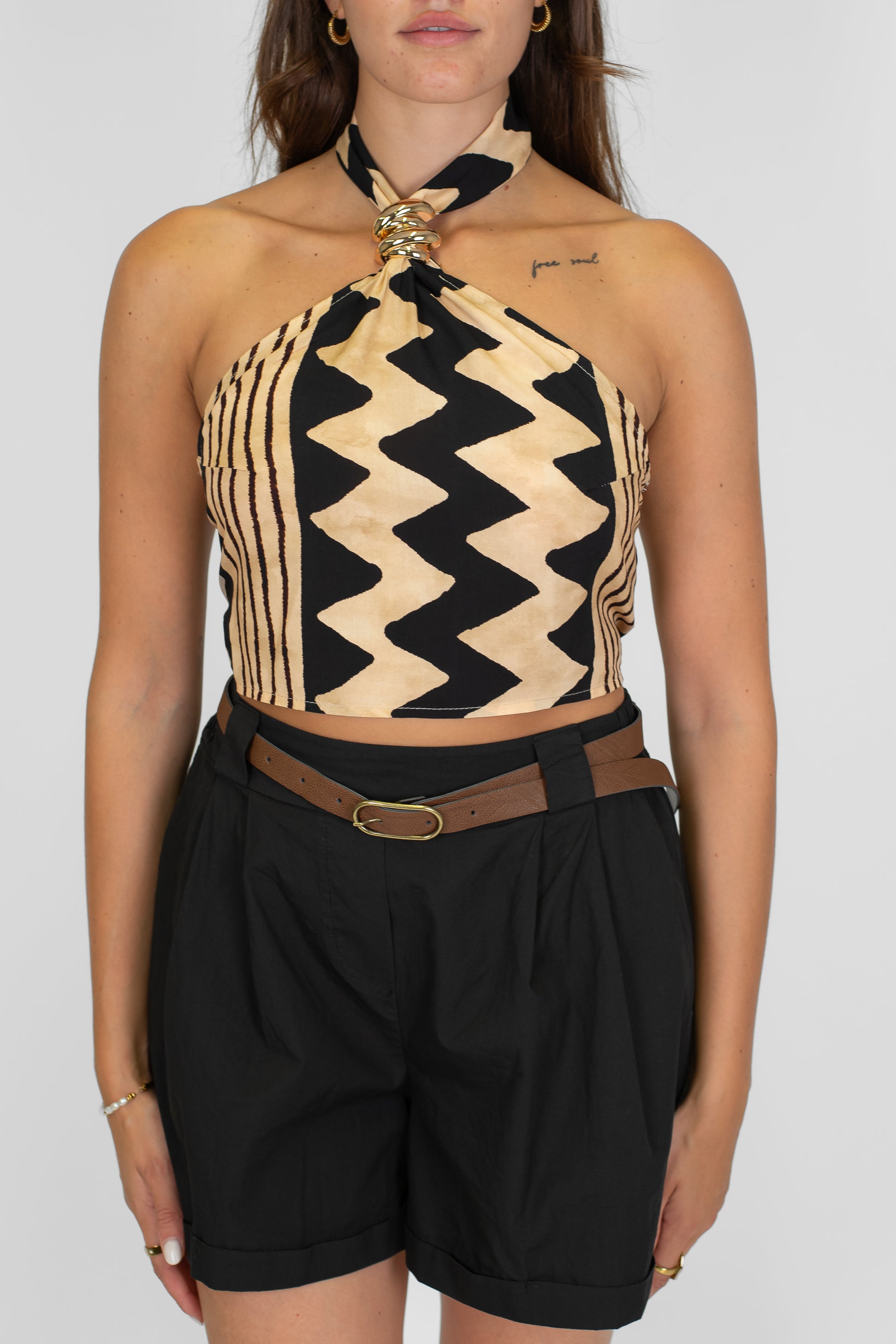 Haveone - Top doppia fantasia in viscosa con scollo americano e accessorio oro