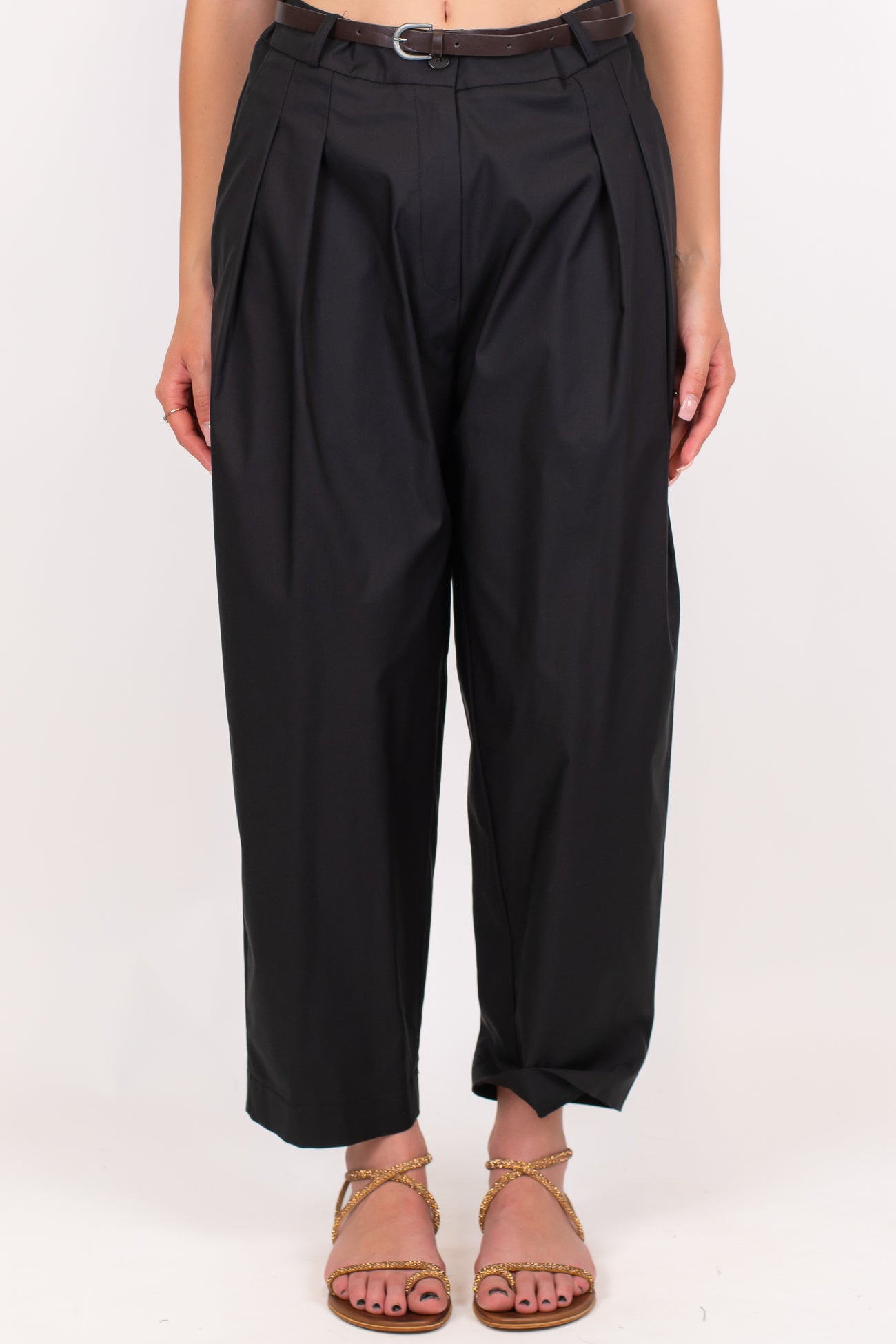 Maryley - Pantalone regular crop in tela paracadute con pinces