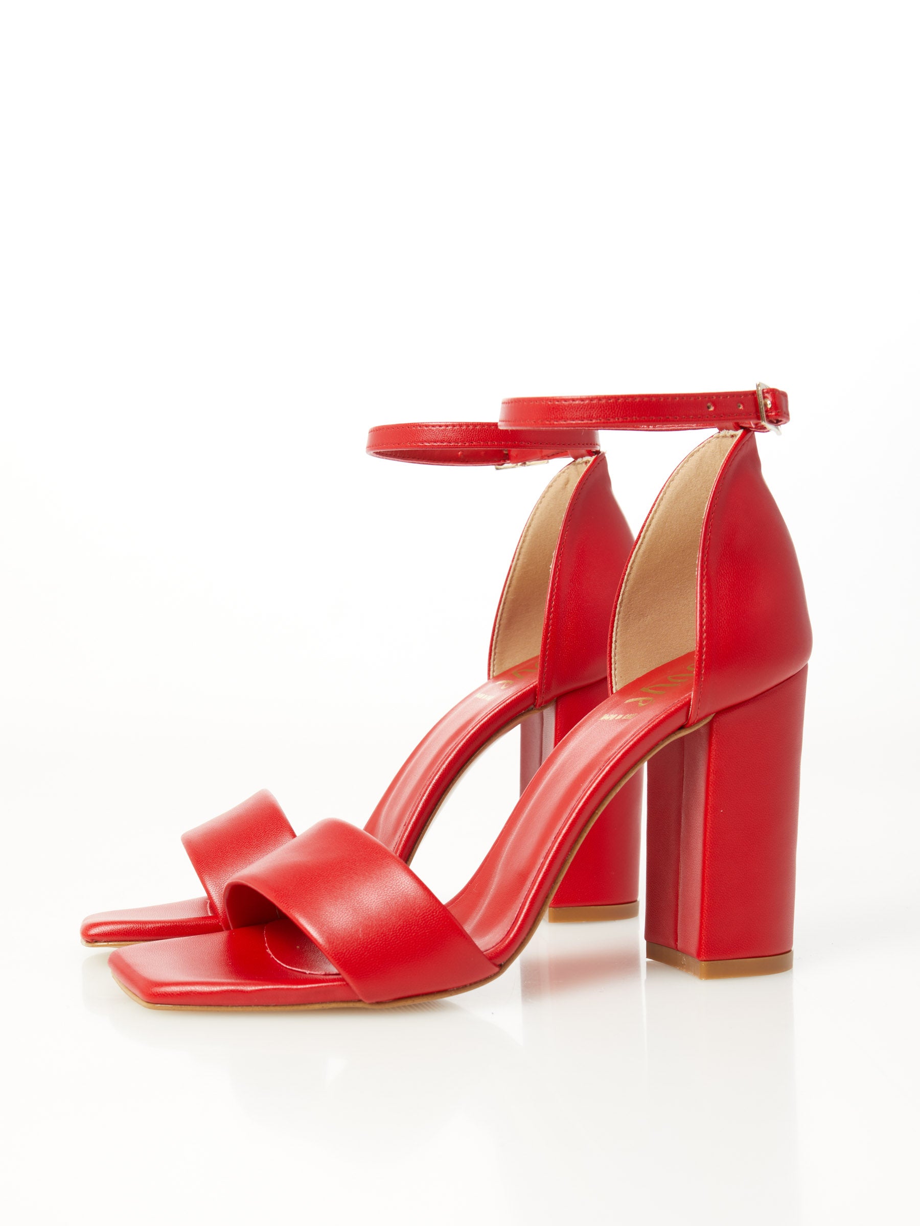 Ovyé - Leather sandal with ankle strap