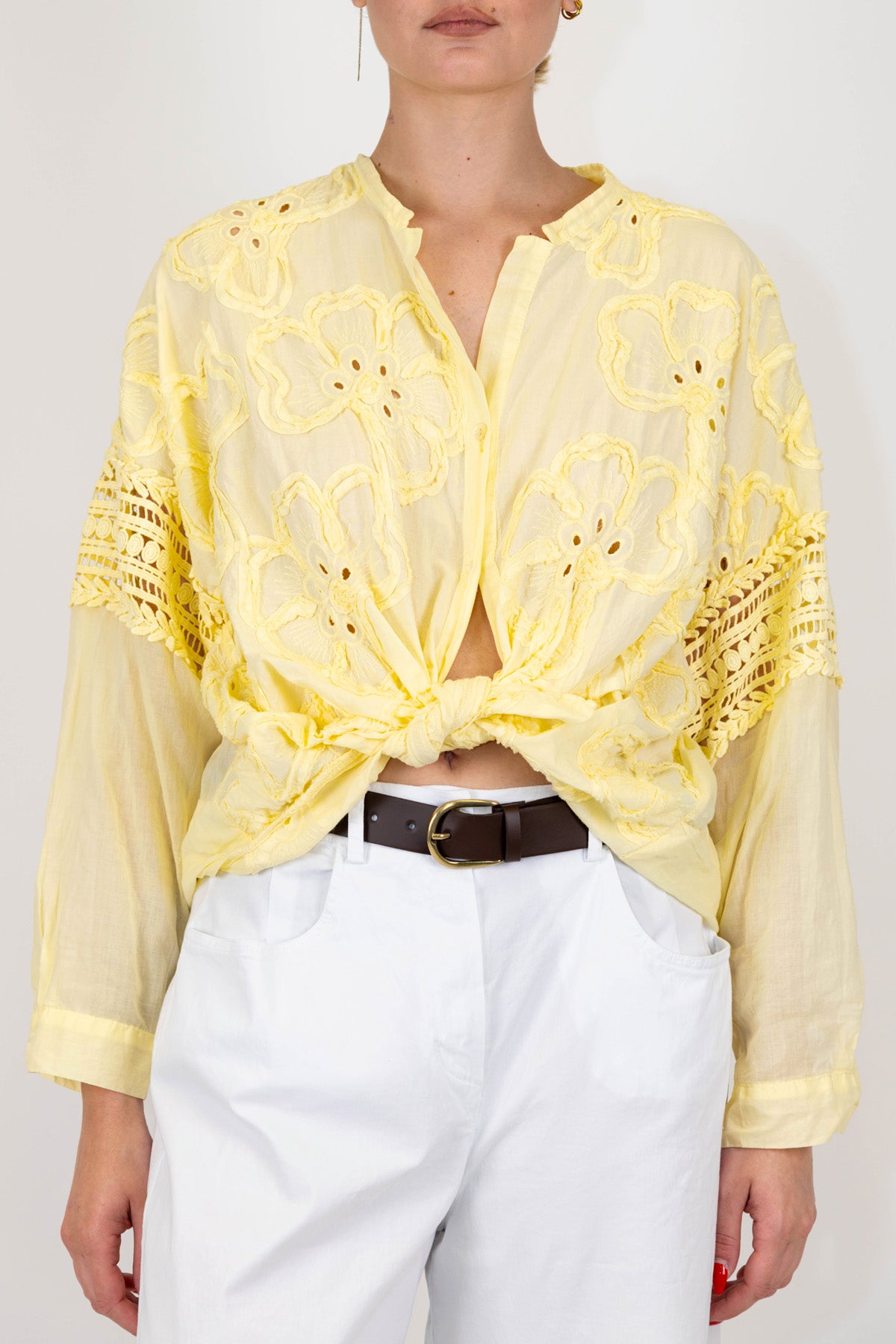 Motel - Camicia in mussola di cotone con ricami in crochet e collo coreano