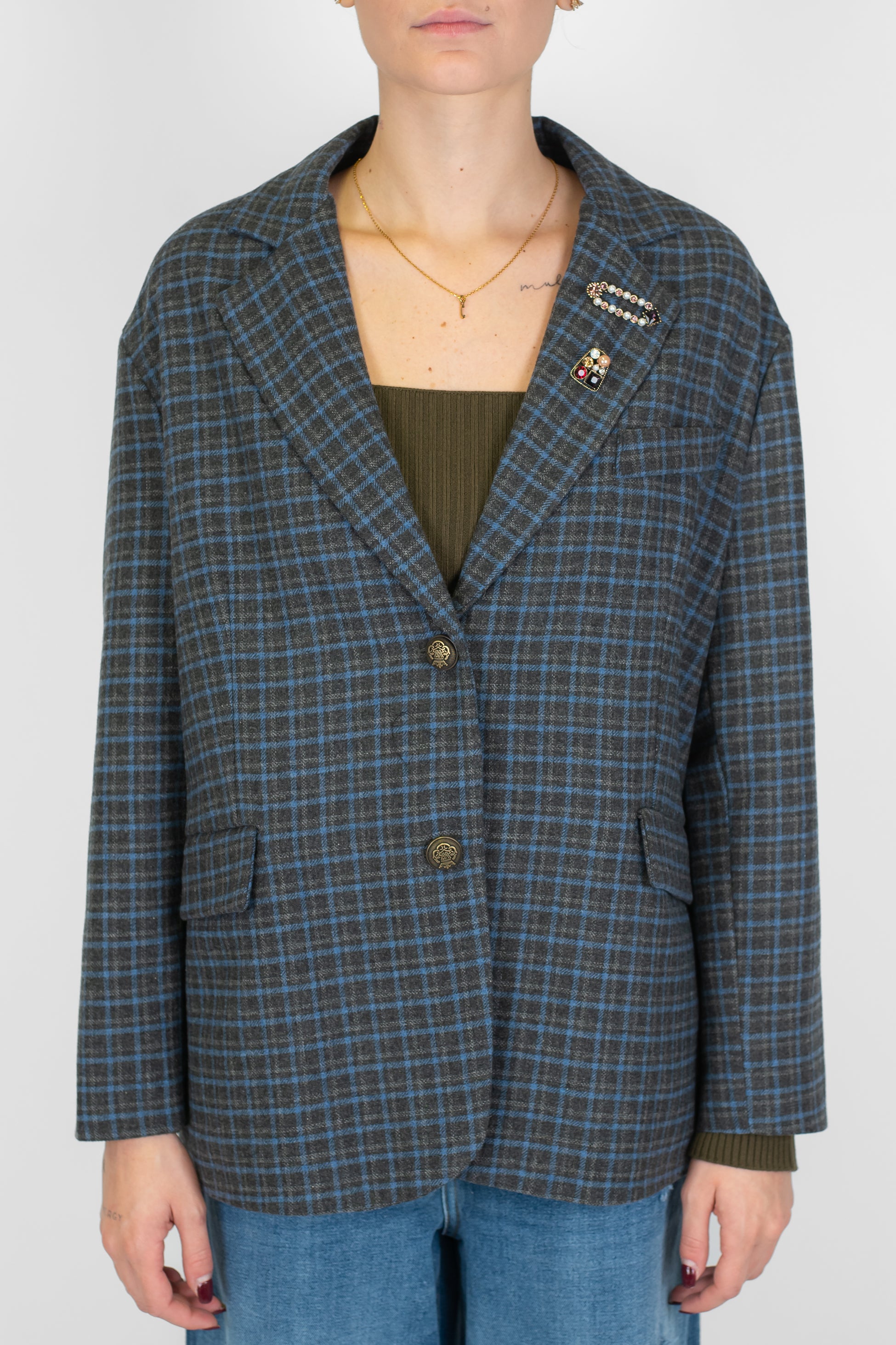Tensione in - Giacca monopetto fantasia quadri in misto lana con spille