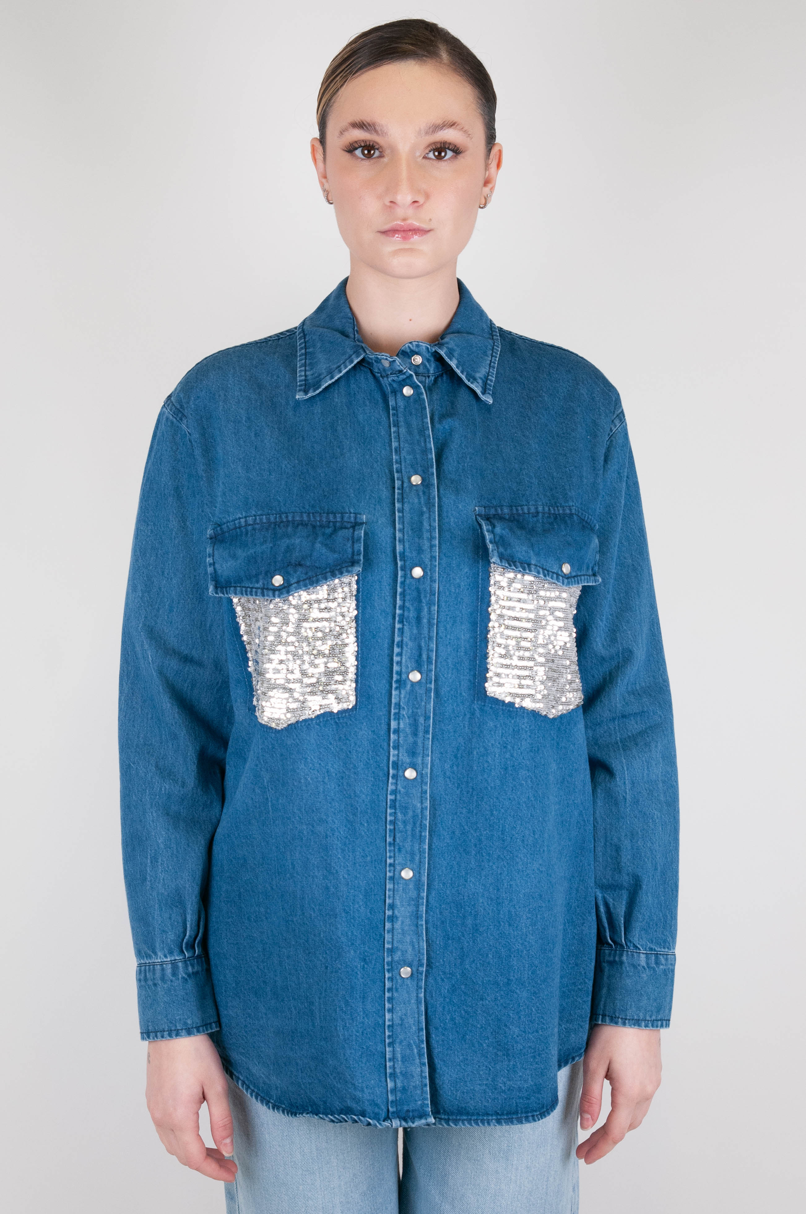 Tension in - Denim shirt with sequined pockets