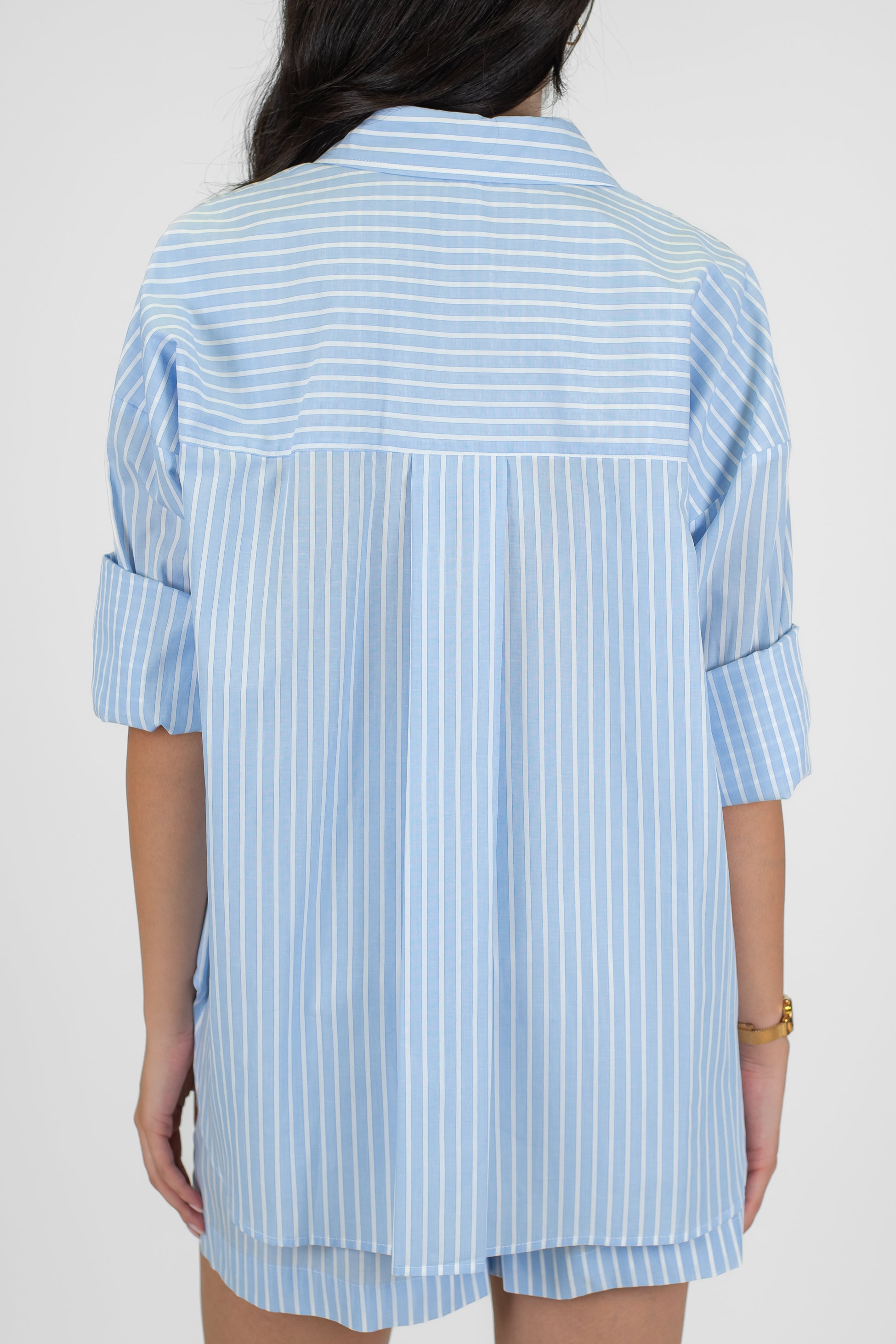 Tensione in - Coordinato camicia e shorts fantasia righe larghe con coulisse