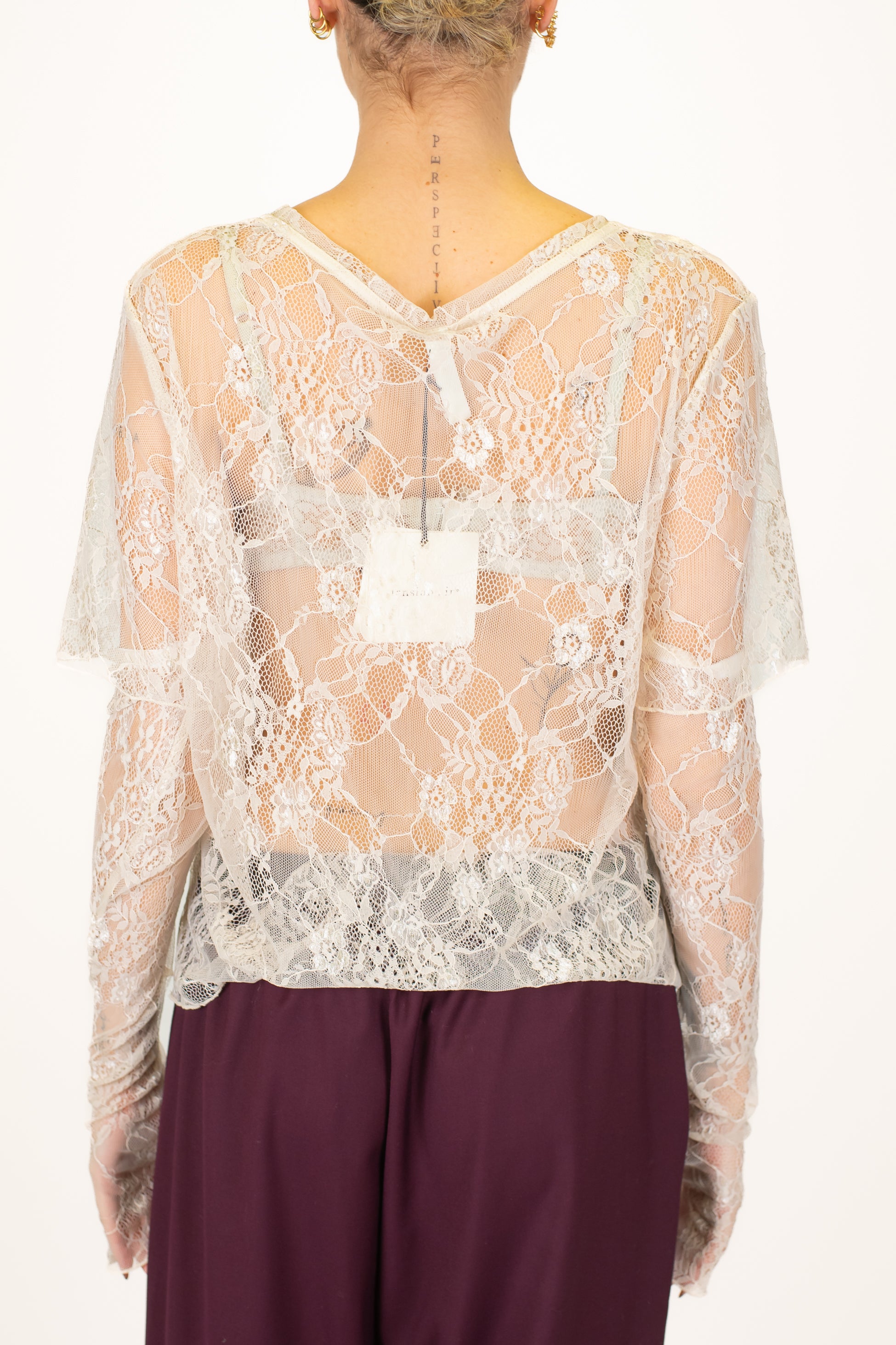 Tensione in - T-shirt in pizzo con manicotti
