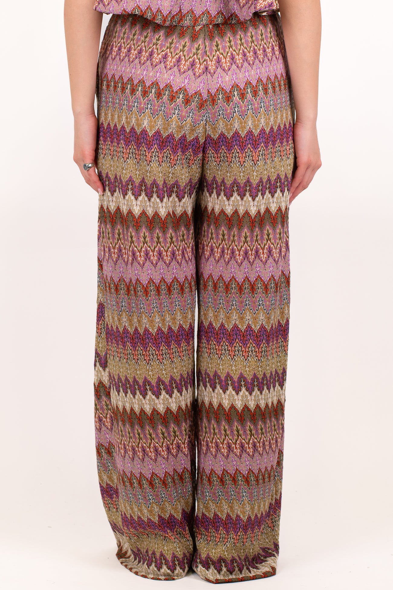 Tensione in - Pantalone palazzo fantasia zig zag con elastico in vita