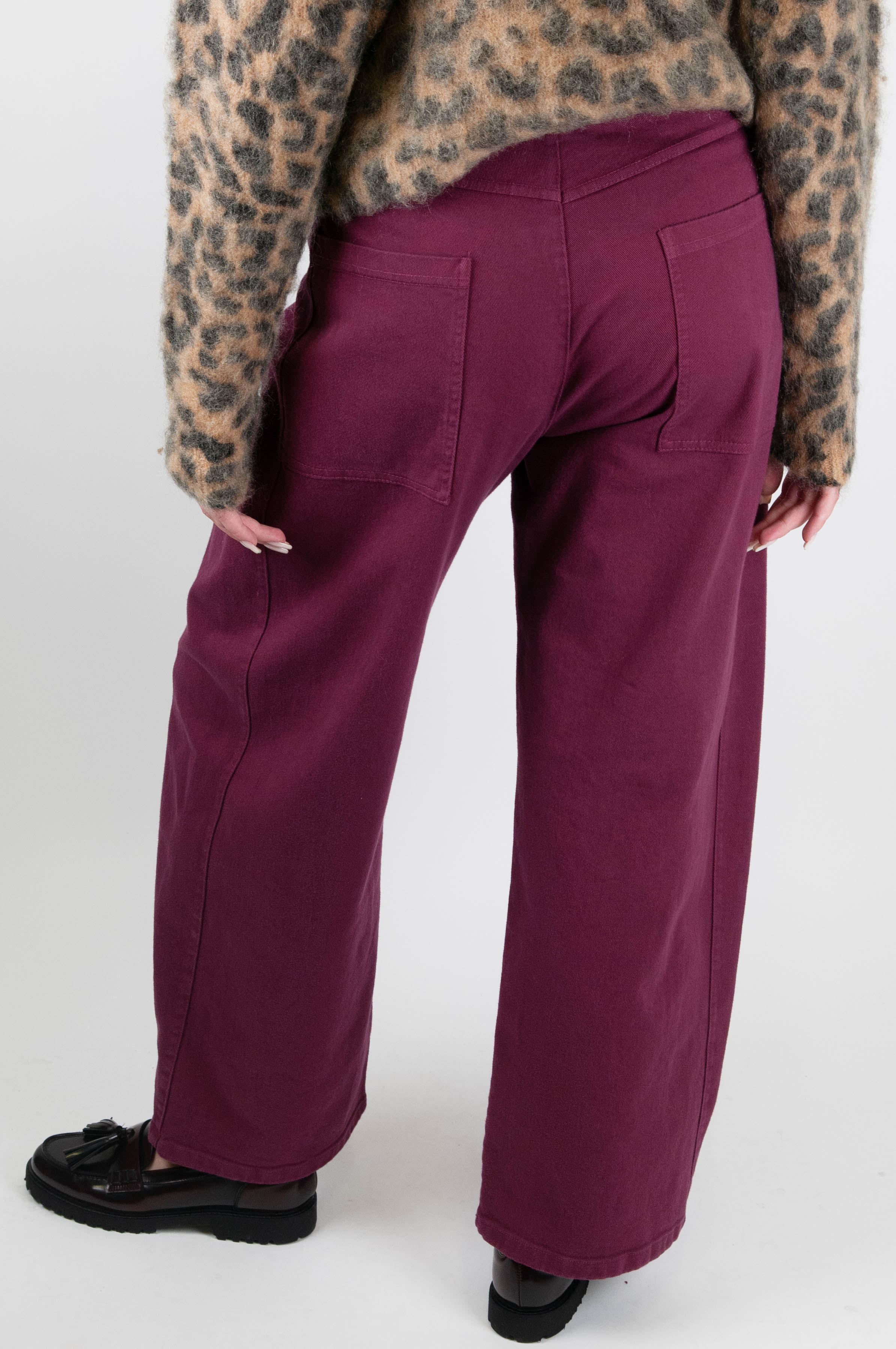 Tensione in - Pantalone regular con quattro tasche