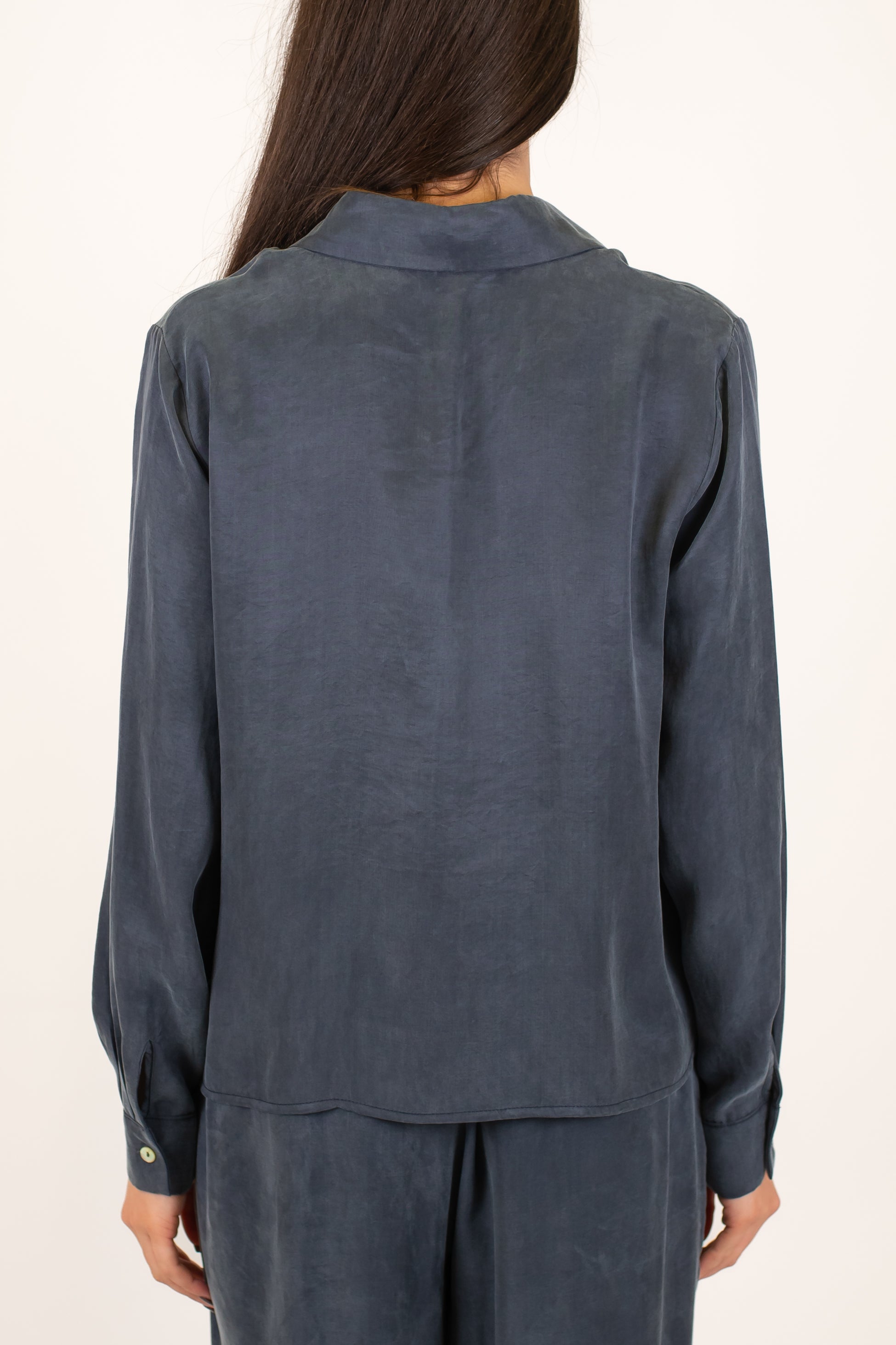 Tensione in - Camicia in lyocell effetto seta con taschini