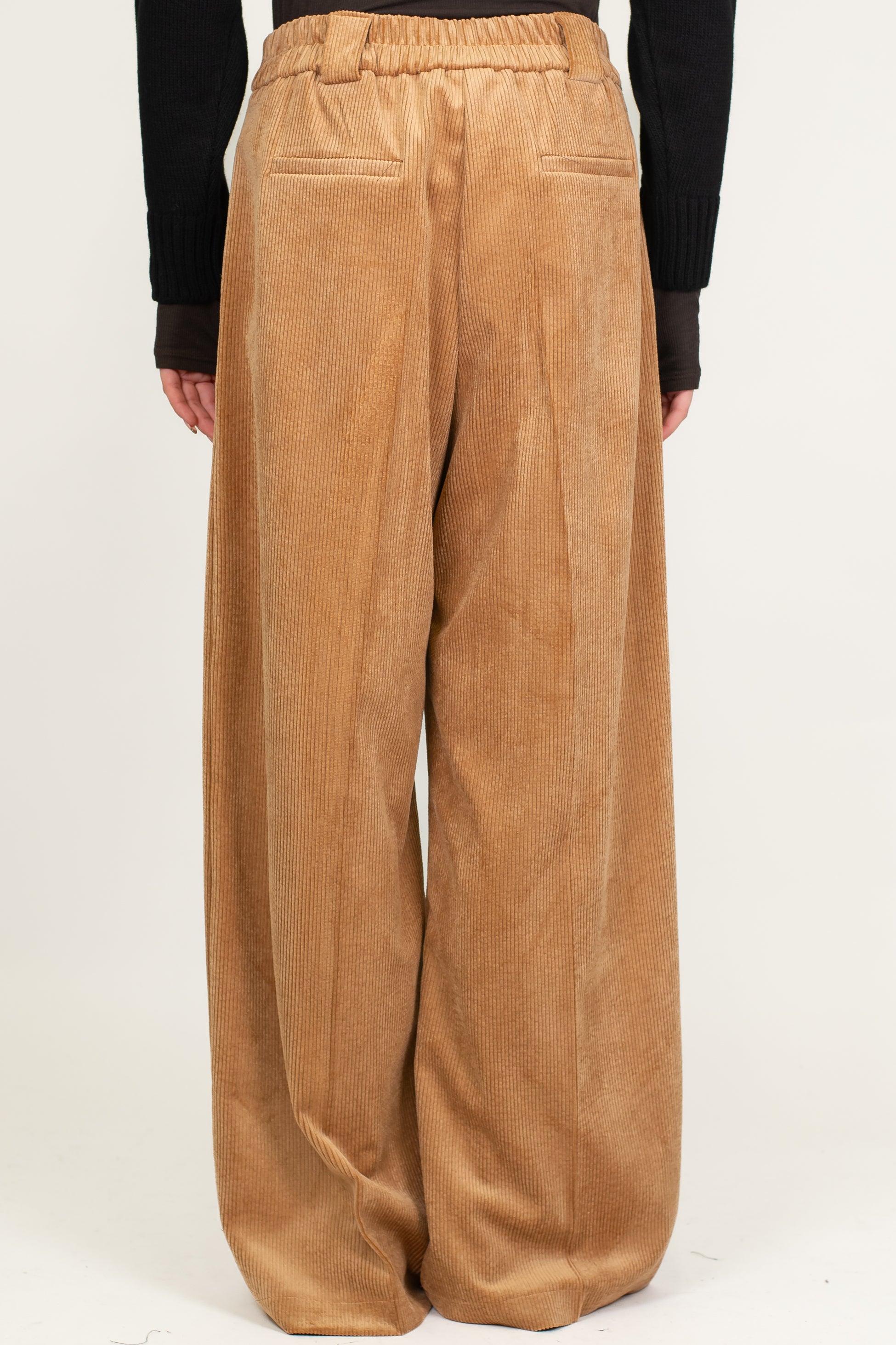 Tensione in - Pantalone palazzo velluto a coste con elastico sul retro